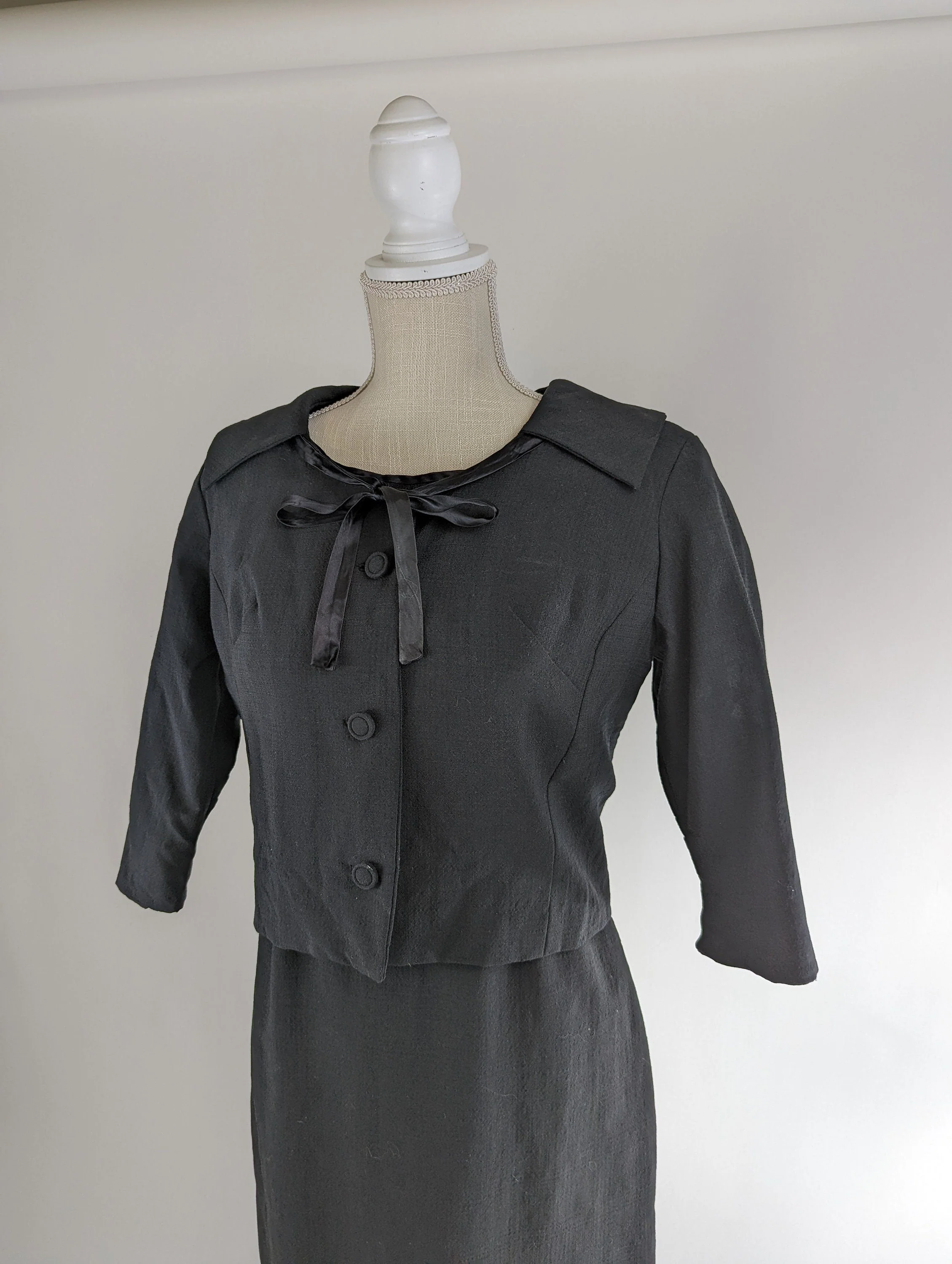 60s Two Piece Black Dress and Crop Jacket with Satin Ribbon and Rounded Collar and Silk Lining - Image 5