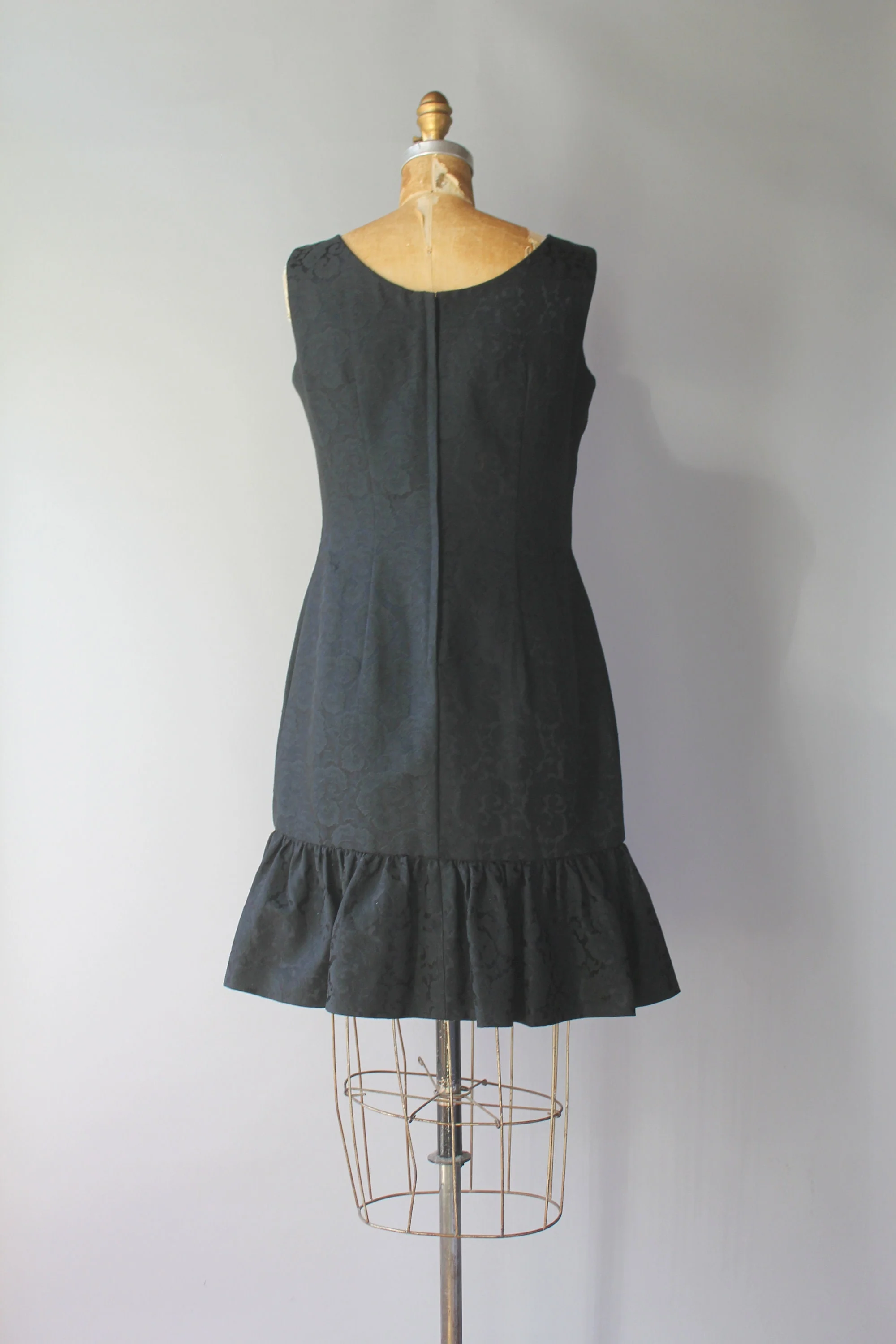 60s Vintage Black Brocade Fun Flounced Hem Cocktail Party Holiday Dress by Miss Donna by Miss Donna - Image 6