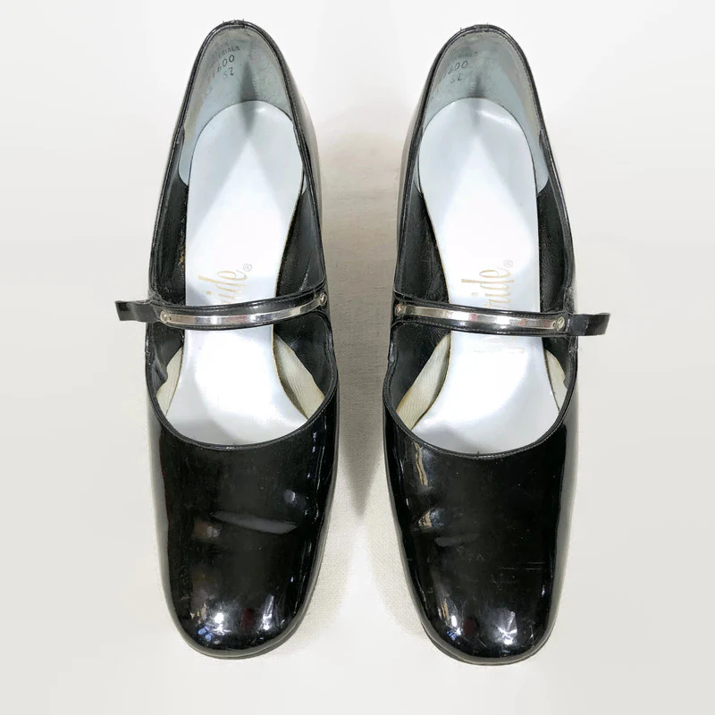 60s Vintage Mod Black Patent Leather Mary Jane Shoes By Life Stride - Image 8