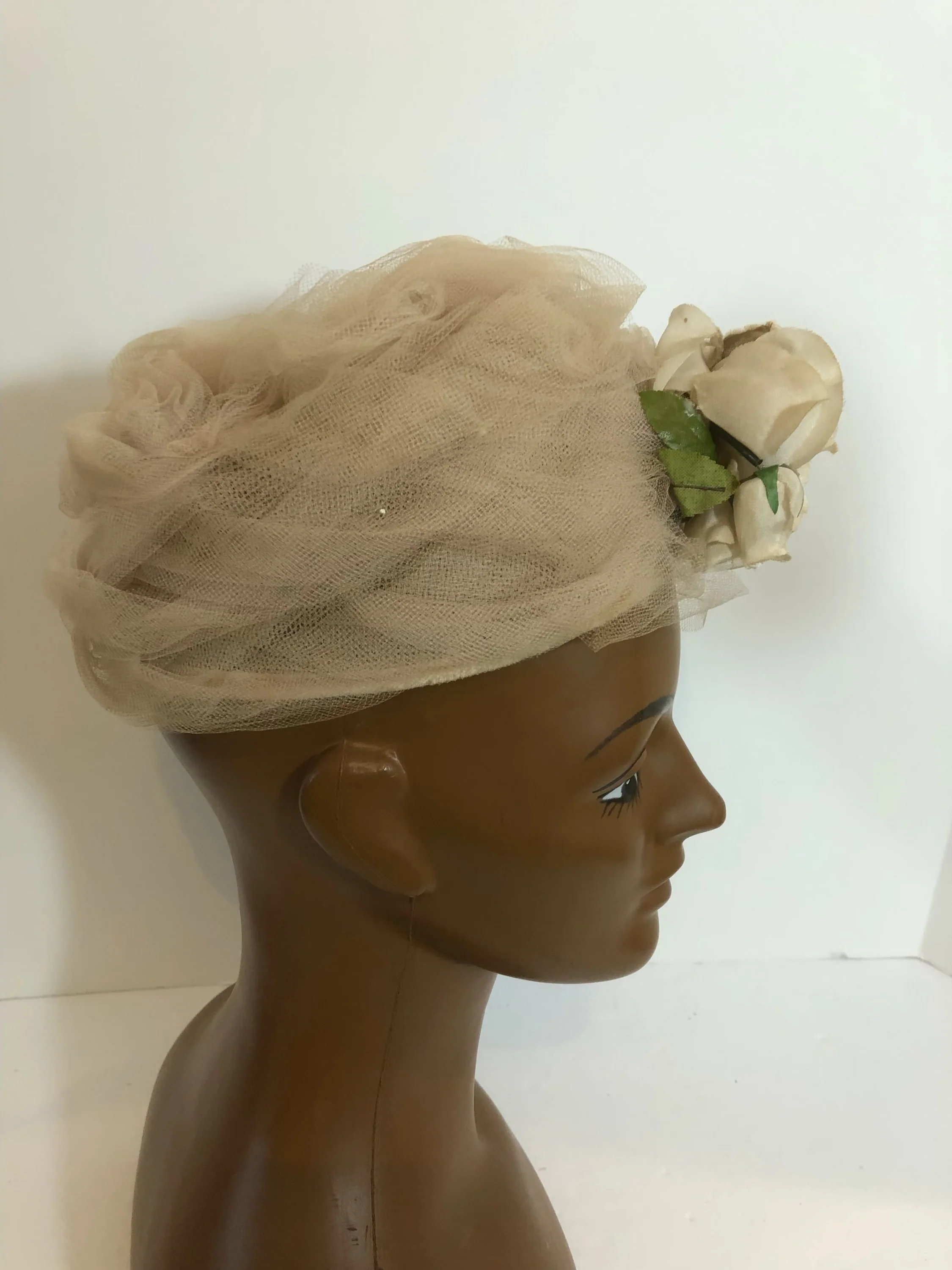 60s Vintage Nylon Mesh Swirl Cloche W Flower - Image 3