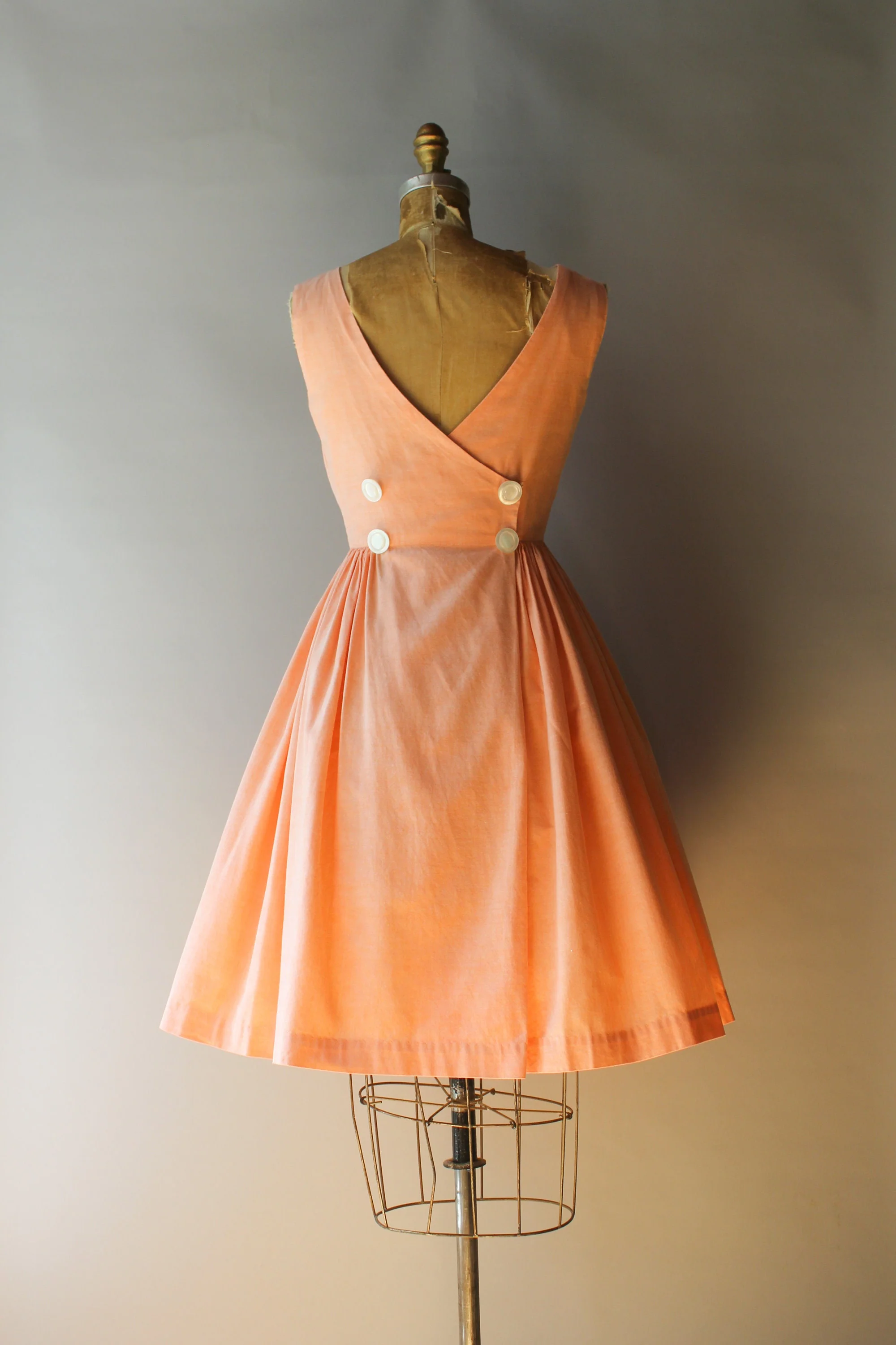 60s Vintage Peach Cotton Chambray Low Back Double Button Wrap Dress - Image 2