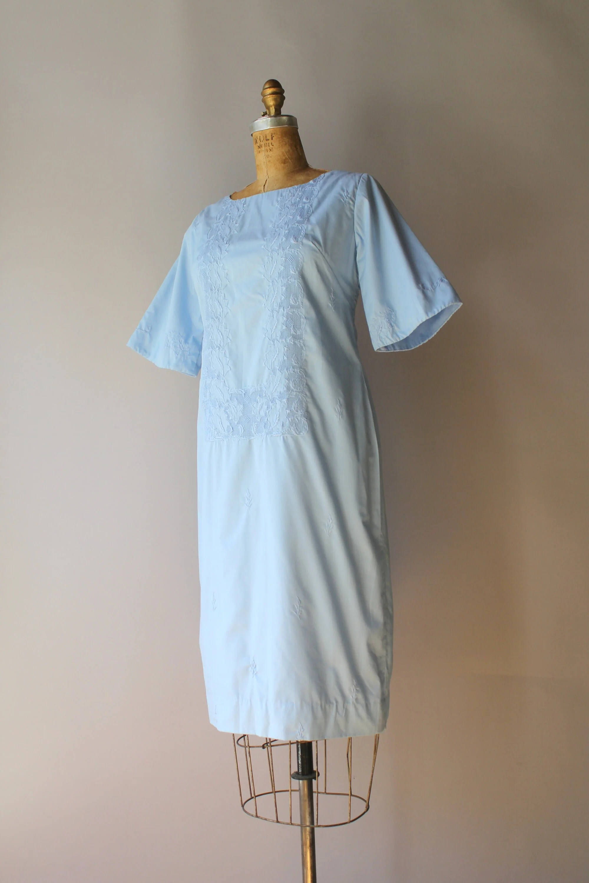60s Vintage Sky Blue Embroidered and Lined Cotton Day Dress - Image 6