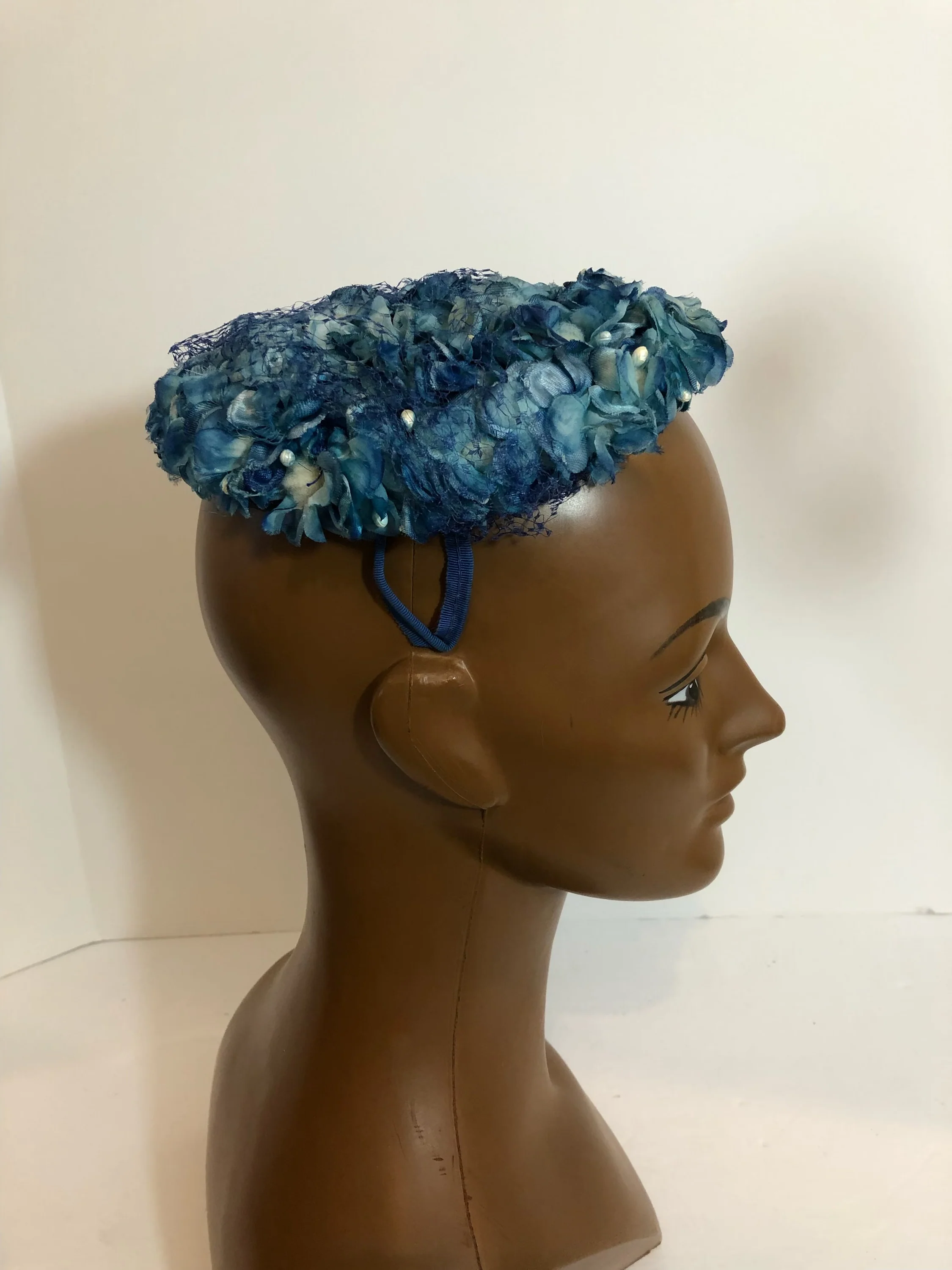 60s Vintage Turquoise Fascinator Faux Pearl Floral Cap - Image 3