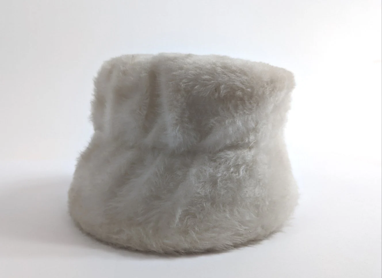 60s Vintage White Faux Fur Fuzzy Plush Bucket Hat with Bow - Image 2