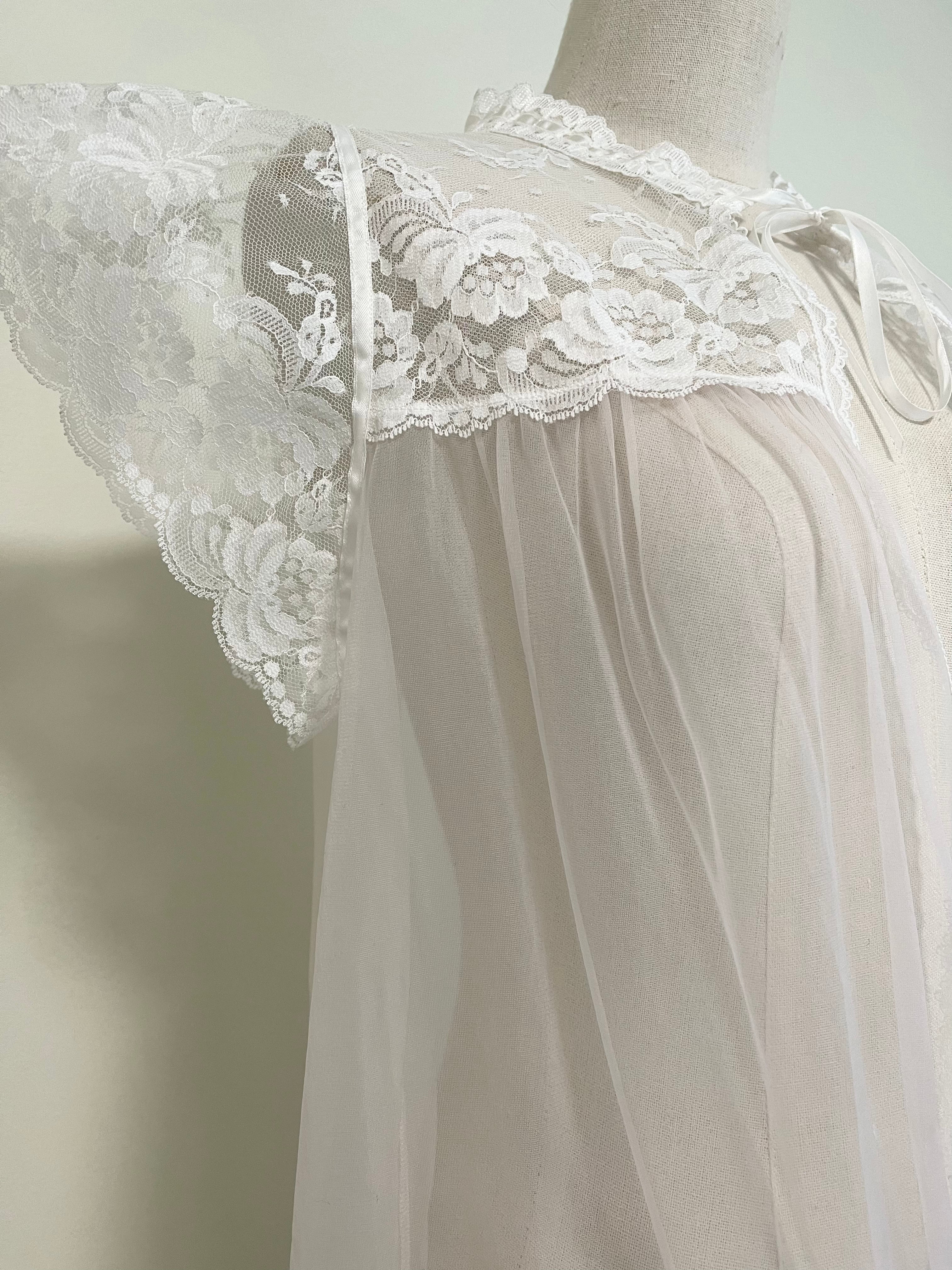 60s White Lace Short Sleeve Lingerie Cape By Miss Elaine - Image 4