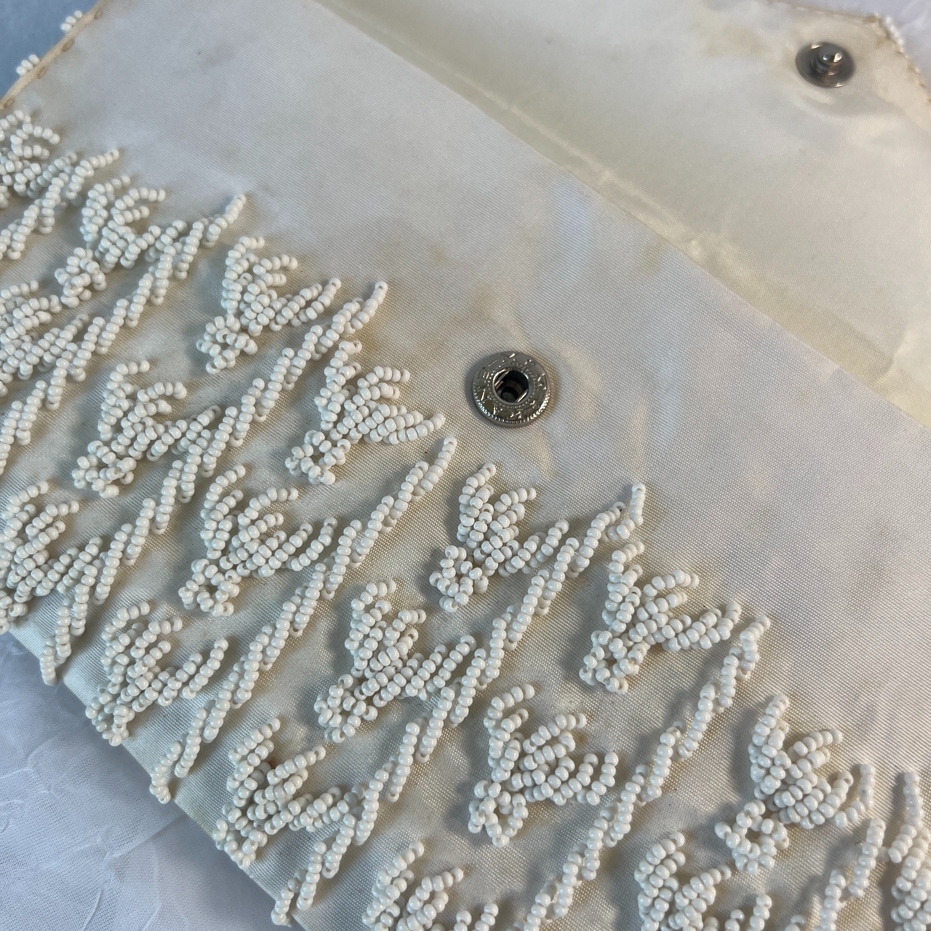 60s White Small Bead Embroidered Clutch by M. M. Kane - Image 6
