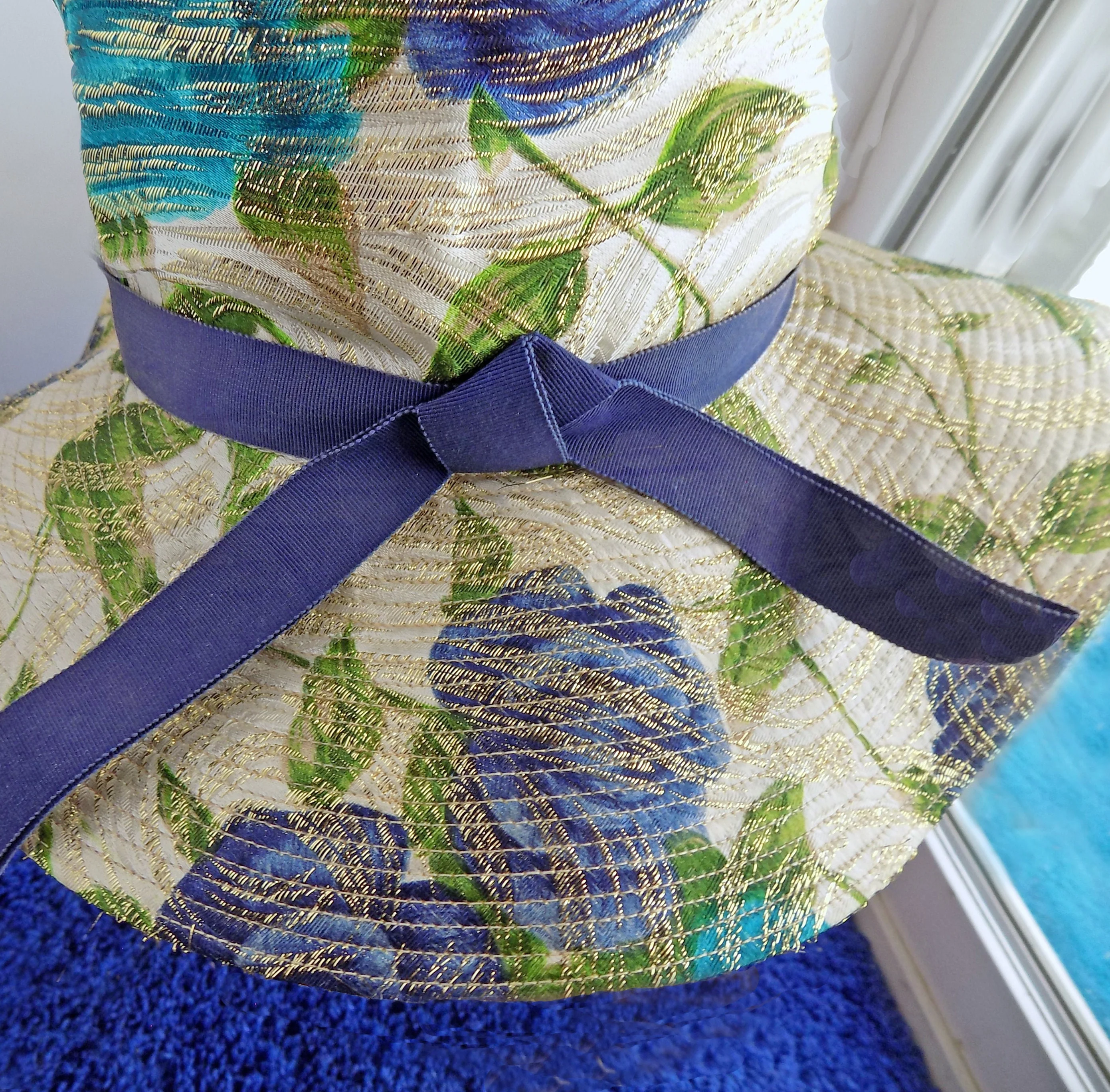 60s Wide Floppy Hat with Gold Thread and Floral Pin Hollywood San Francisco Haight -ashbury Quilted - Image 4