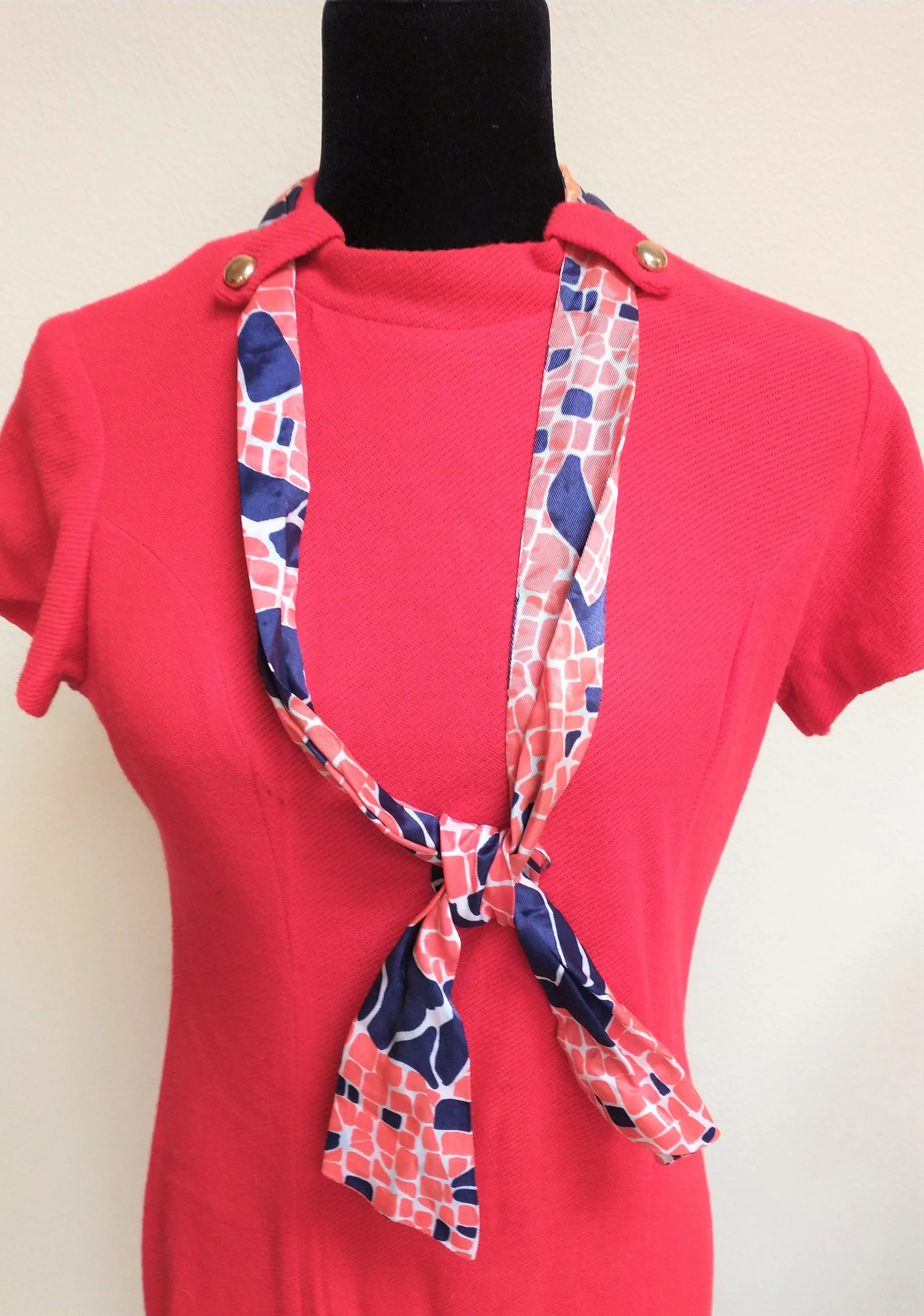 60s Women's Small Red Dress Mod Complete with Scarf and Gold Buttons Pleats - Image 3