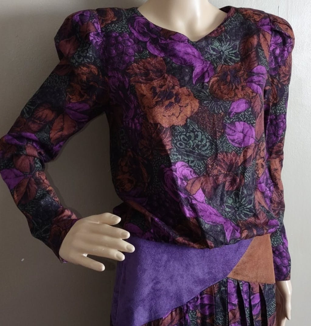 70’s Purple Floral Drop Waist Midi Dress by Act I - Image 5