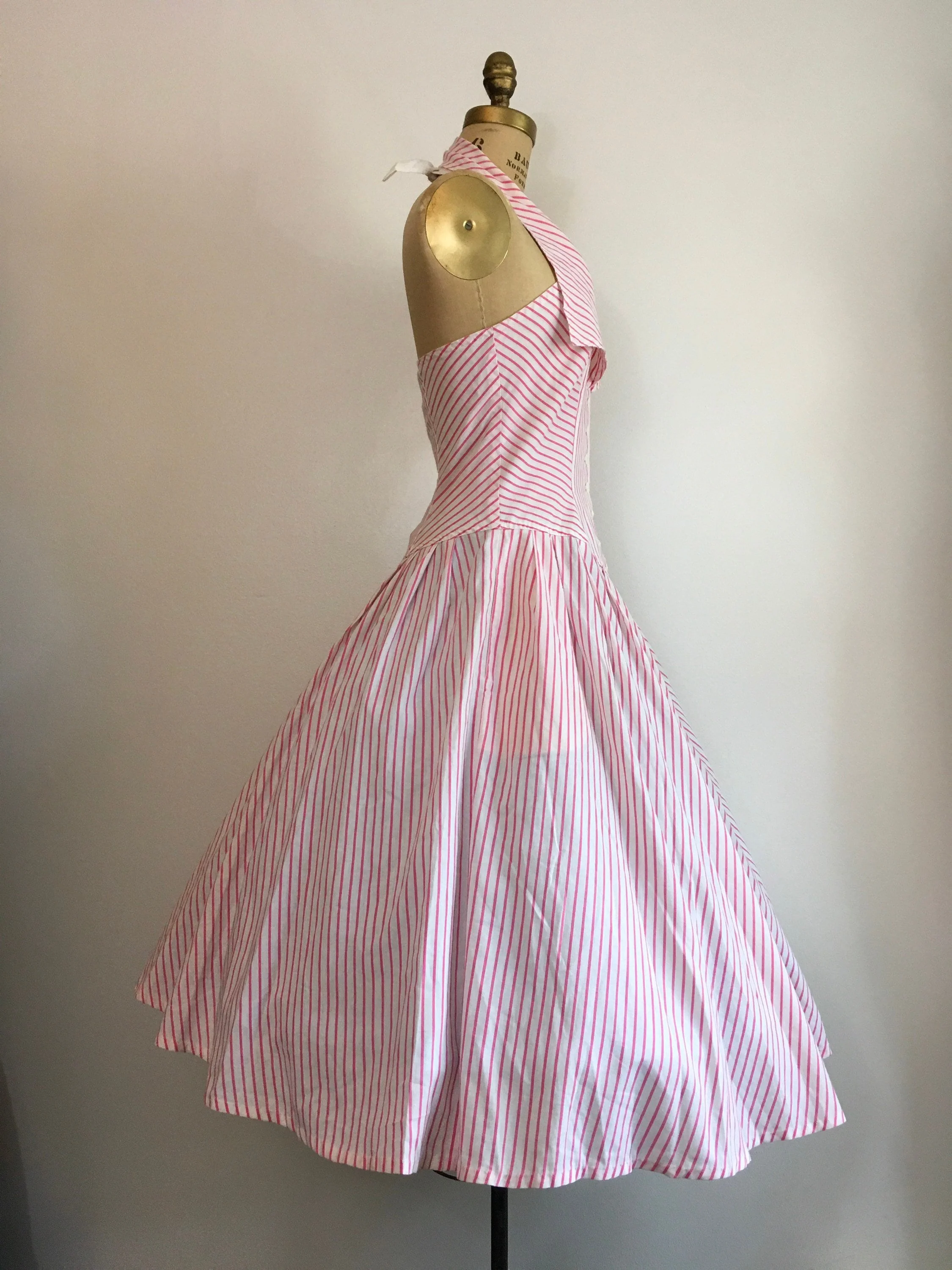 70’s Pink White Chevron Halter Cotton Dress by Foxy Lady - Image 4