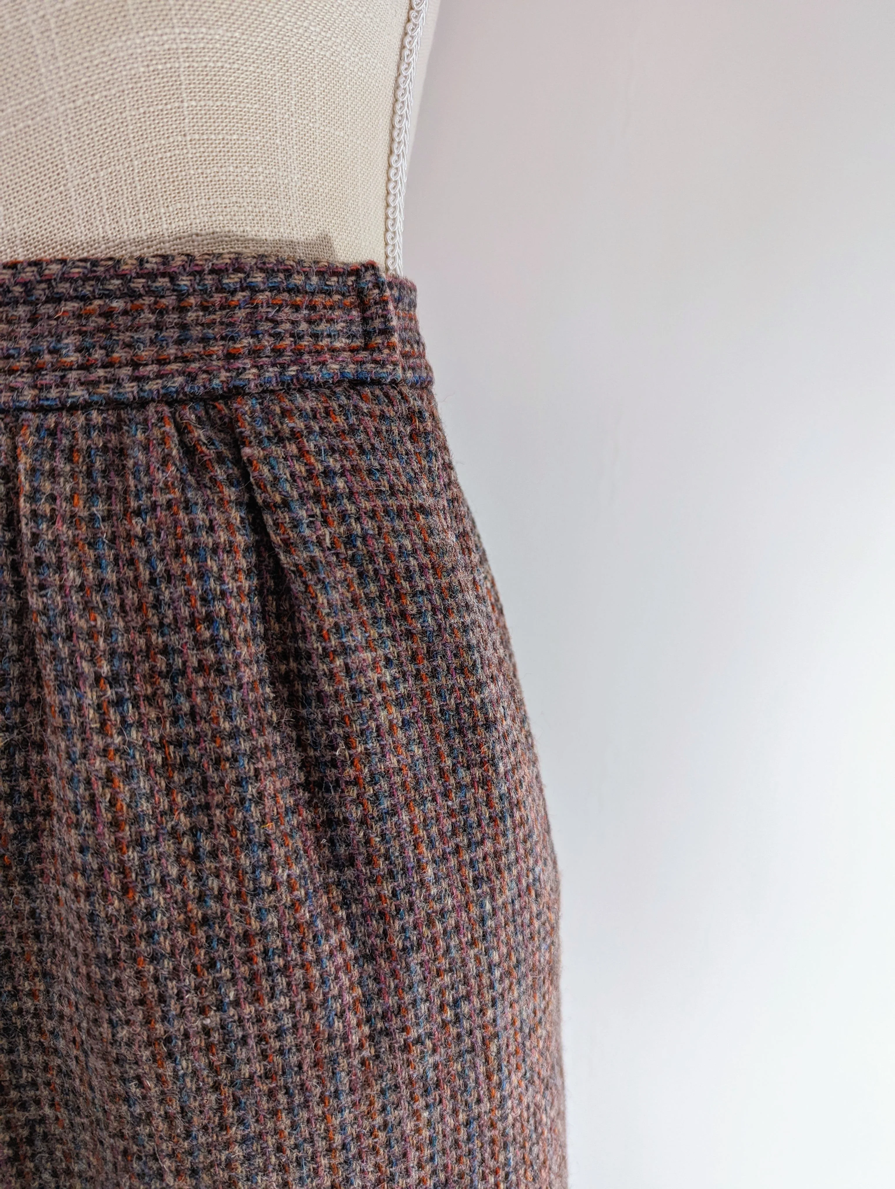 70s 100% Pure Scottish Wool Two Piece Suit Set by Harris Tweed - Image 10