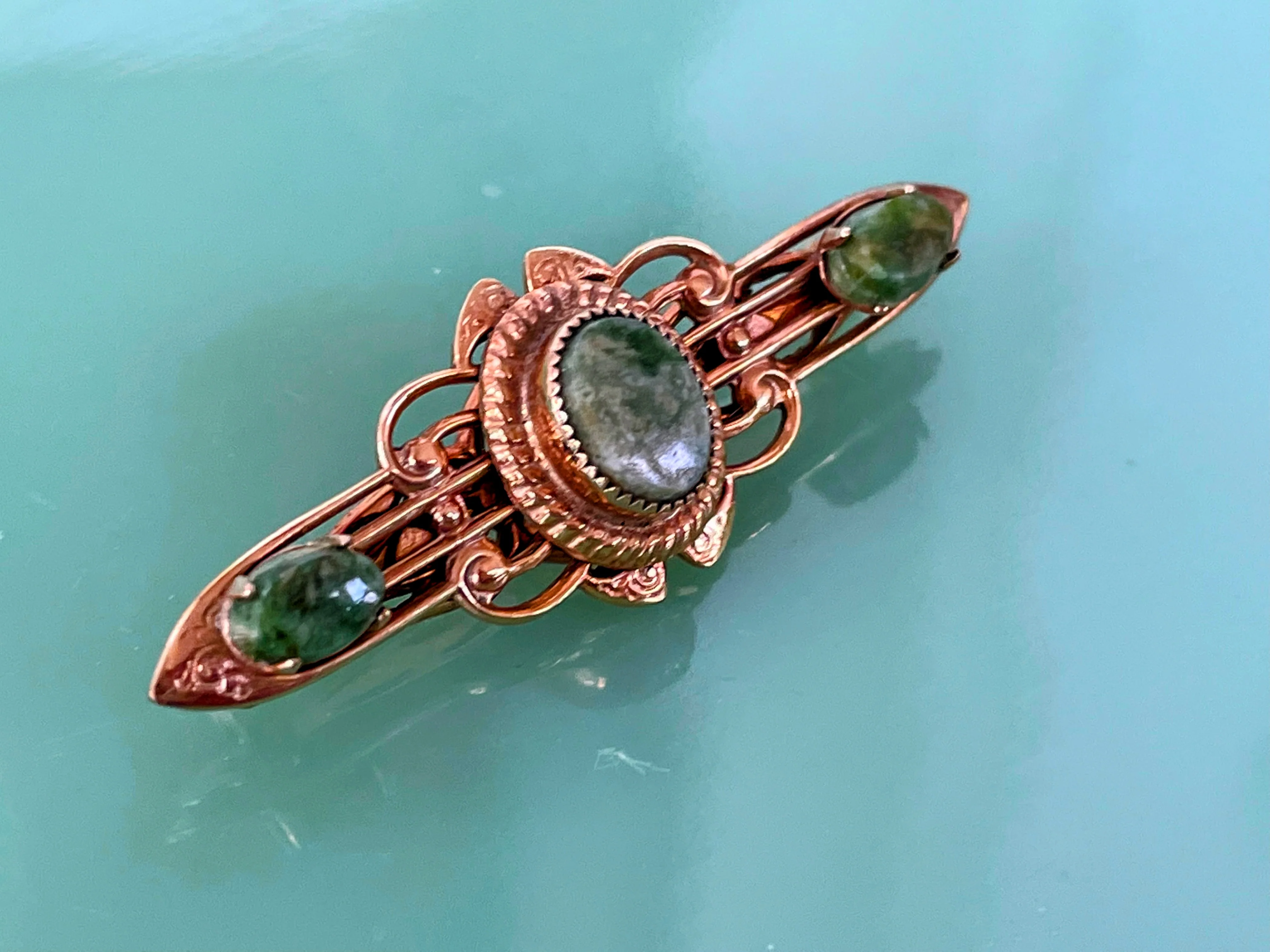70s 2k Gold Filled Nephrite Jade Small Bar Pin/brooch - Image 3