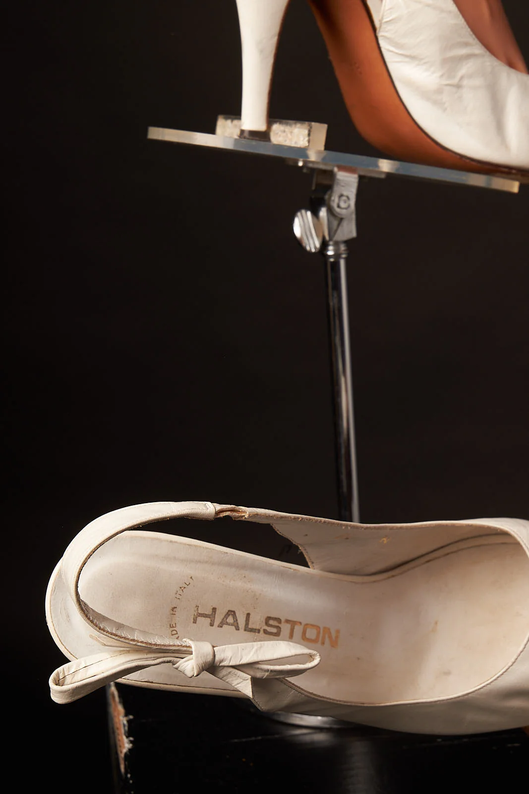 70s 70s White Patent Leather Slingback Heels By Halston - Image 4