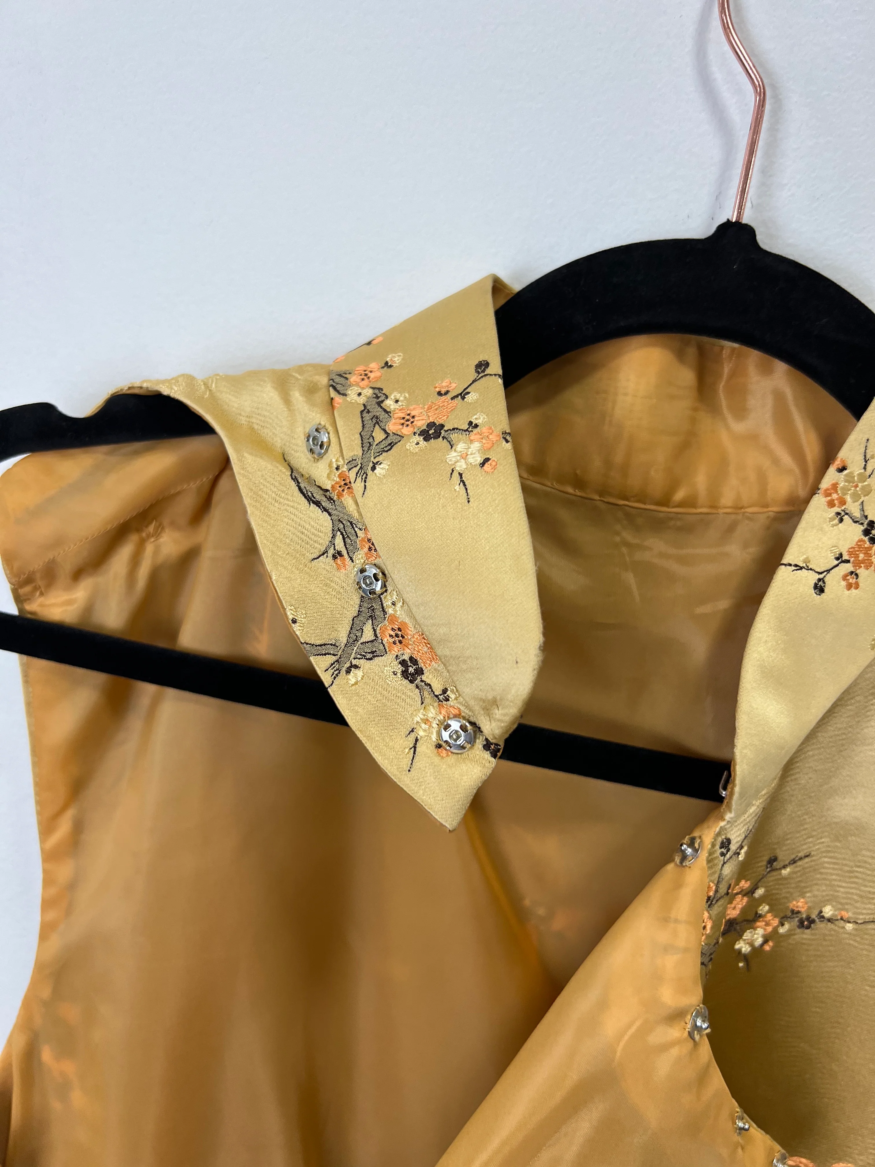70s 70s Women’s Gold Silk Cheongsam Dress Set - Image 10