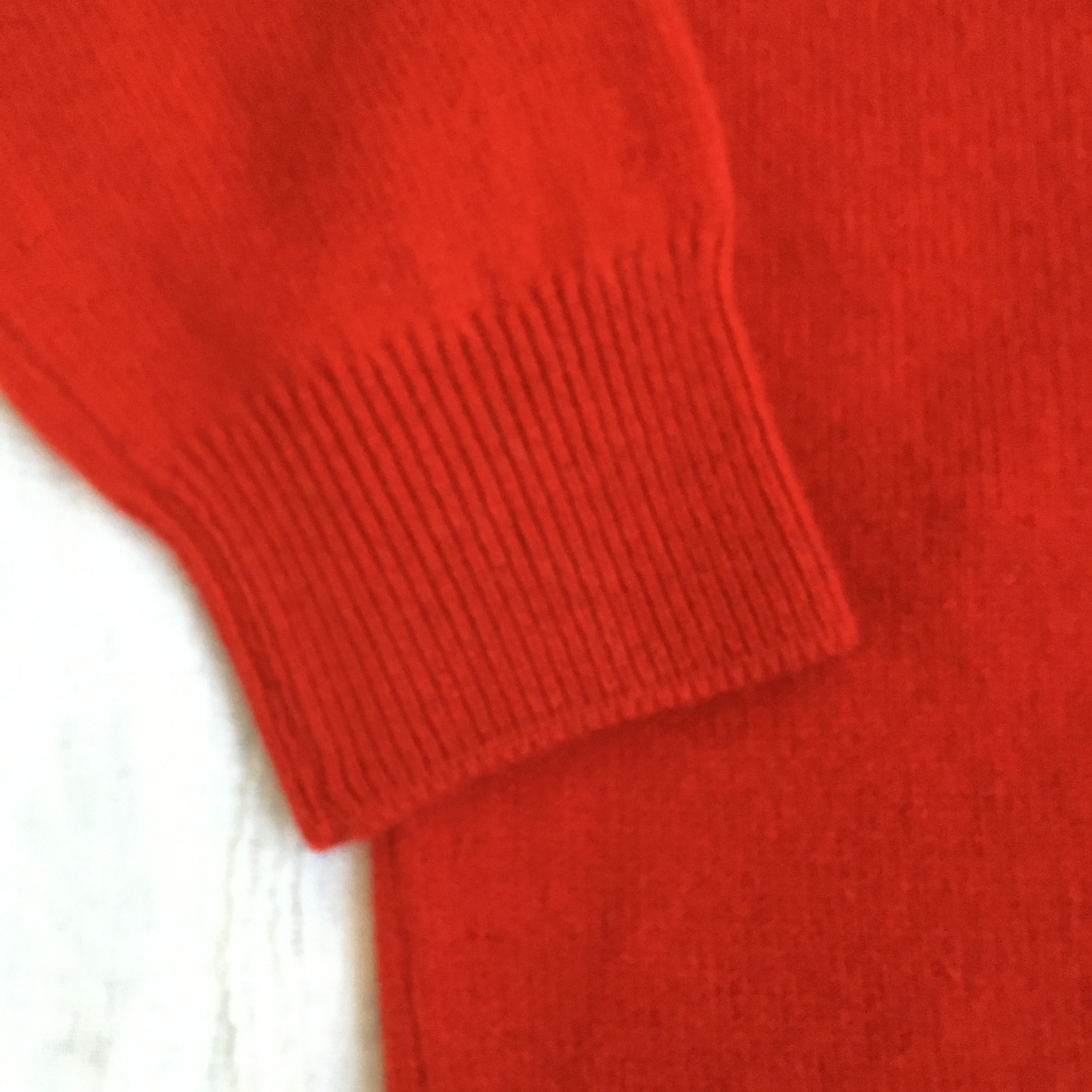 70s/80s 100% Cashmere Red V-neck Sweater By Pringle of Scotland - Image 4