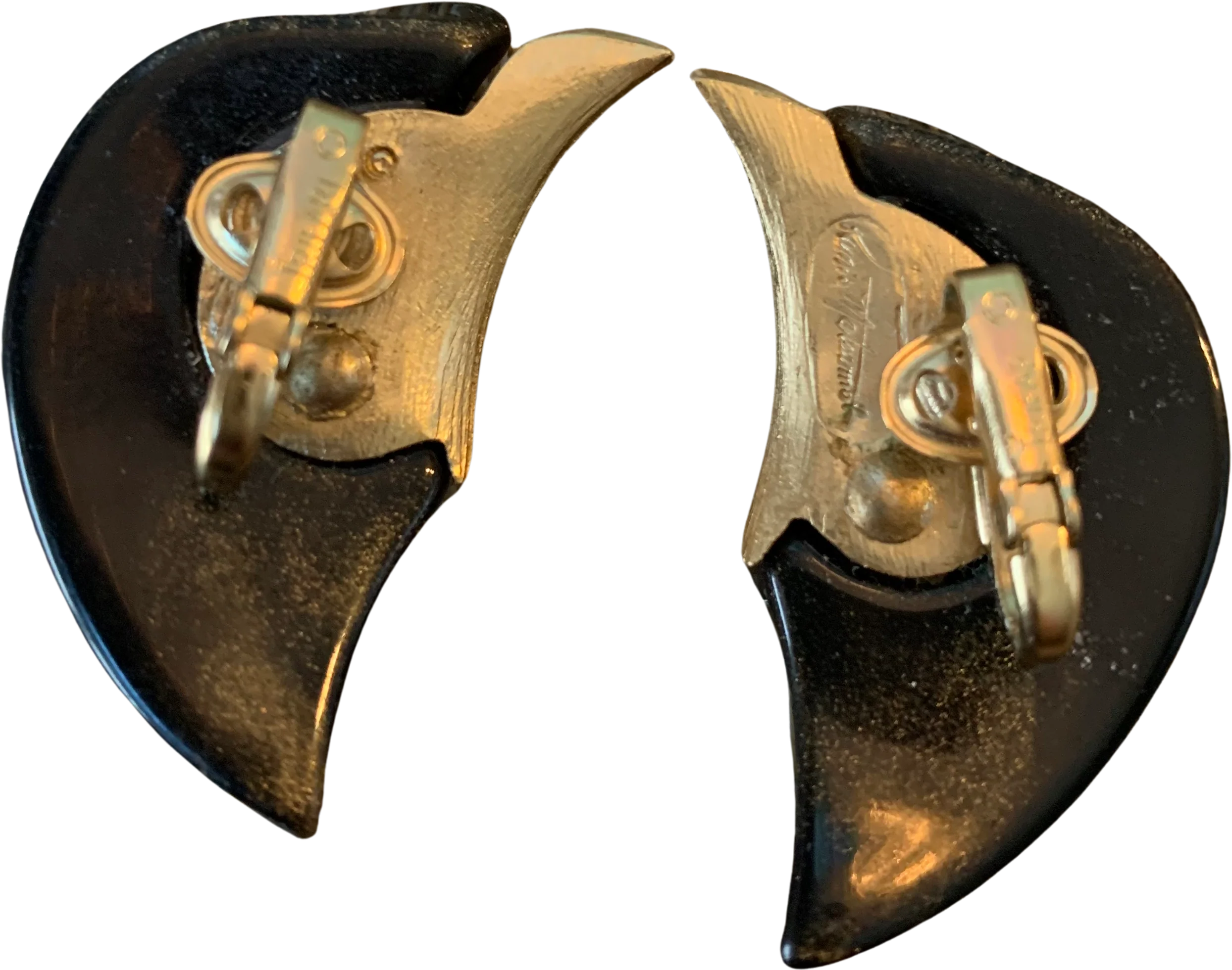70s/80s Black And Gold Clip Earrings By Kunio Matsumoto for Trifari - Image 2