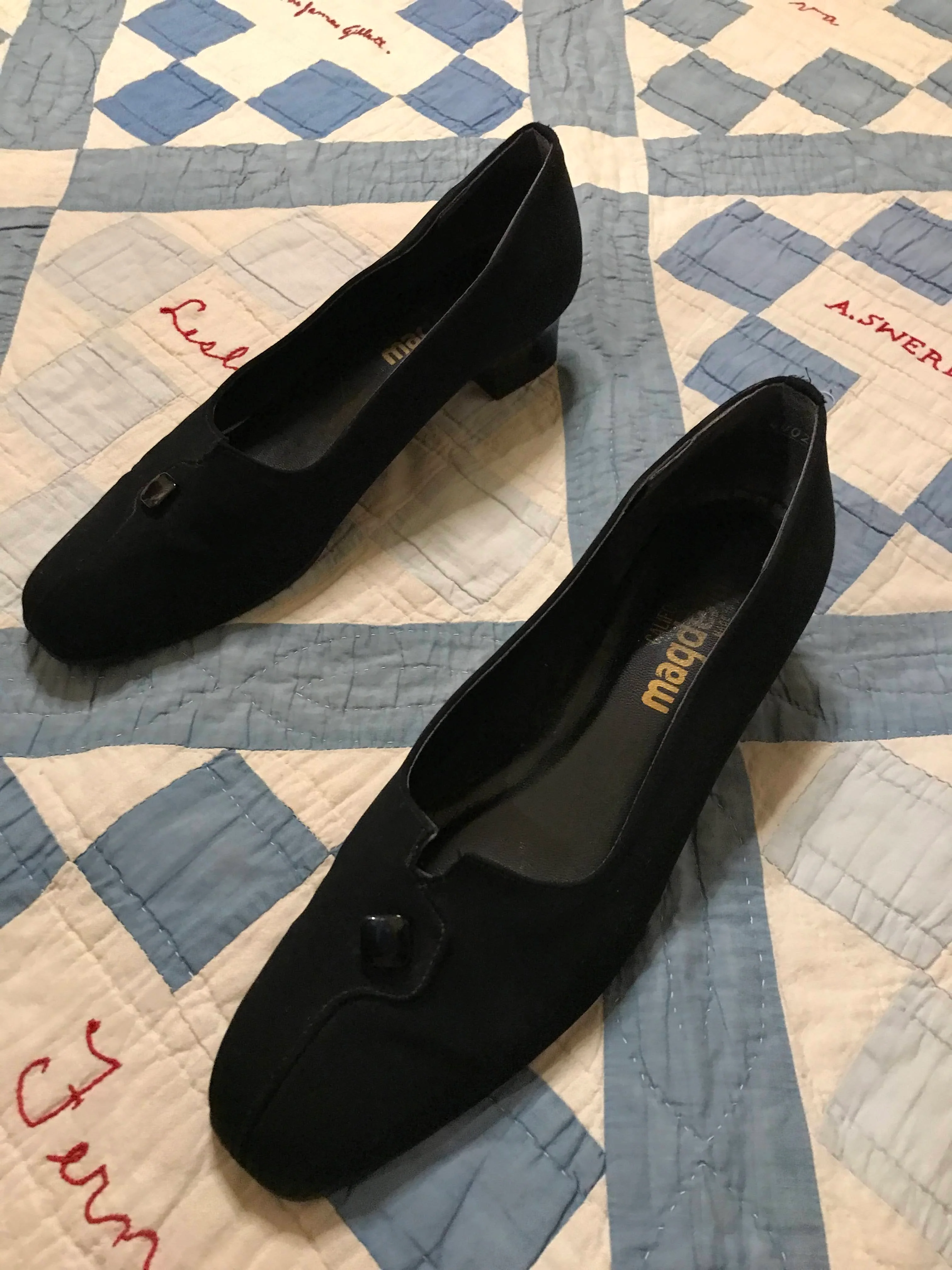 70s/80s Black Art Deco Square Toe Funky Kitten Heel By California Magdesians - Image 10