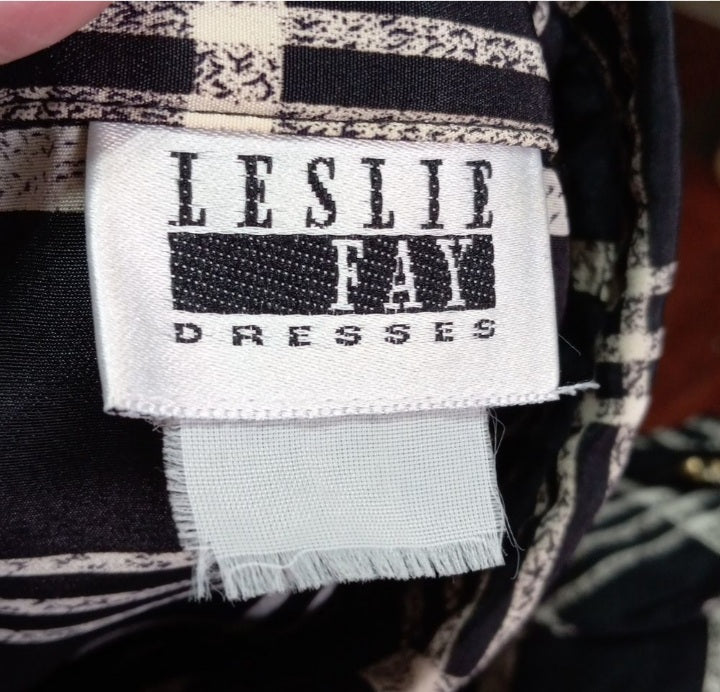 70s/80s Black Cream Plaid Pleated Skirt Button Top Dress By Leslie Faye - Image 8
