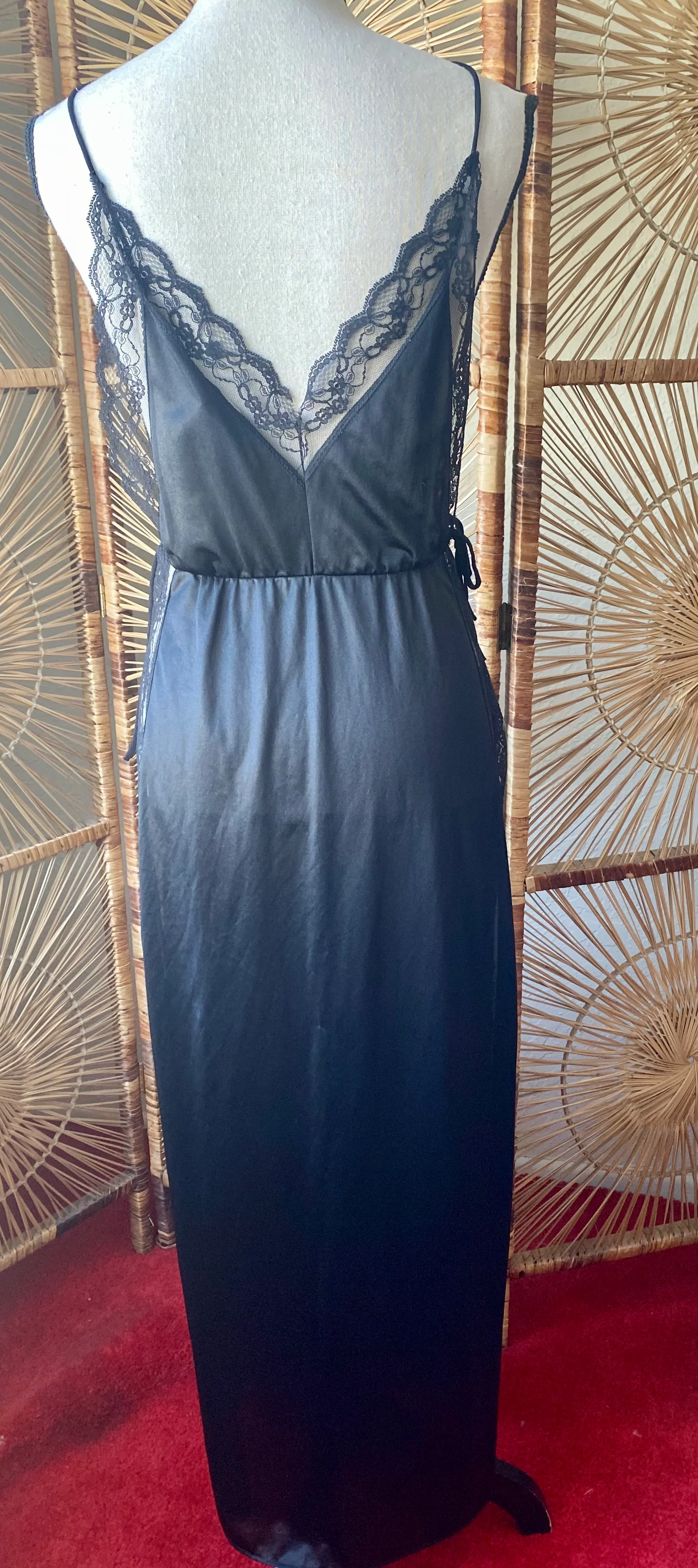 70s/80s Black Lace Nylon Lounge Dress With Open Sides By Sears - Image 8