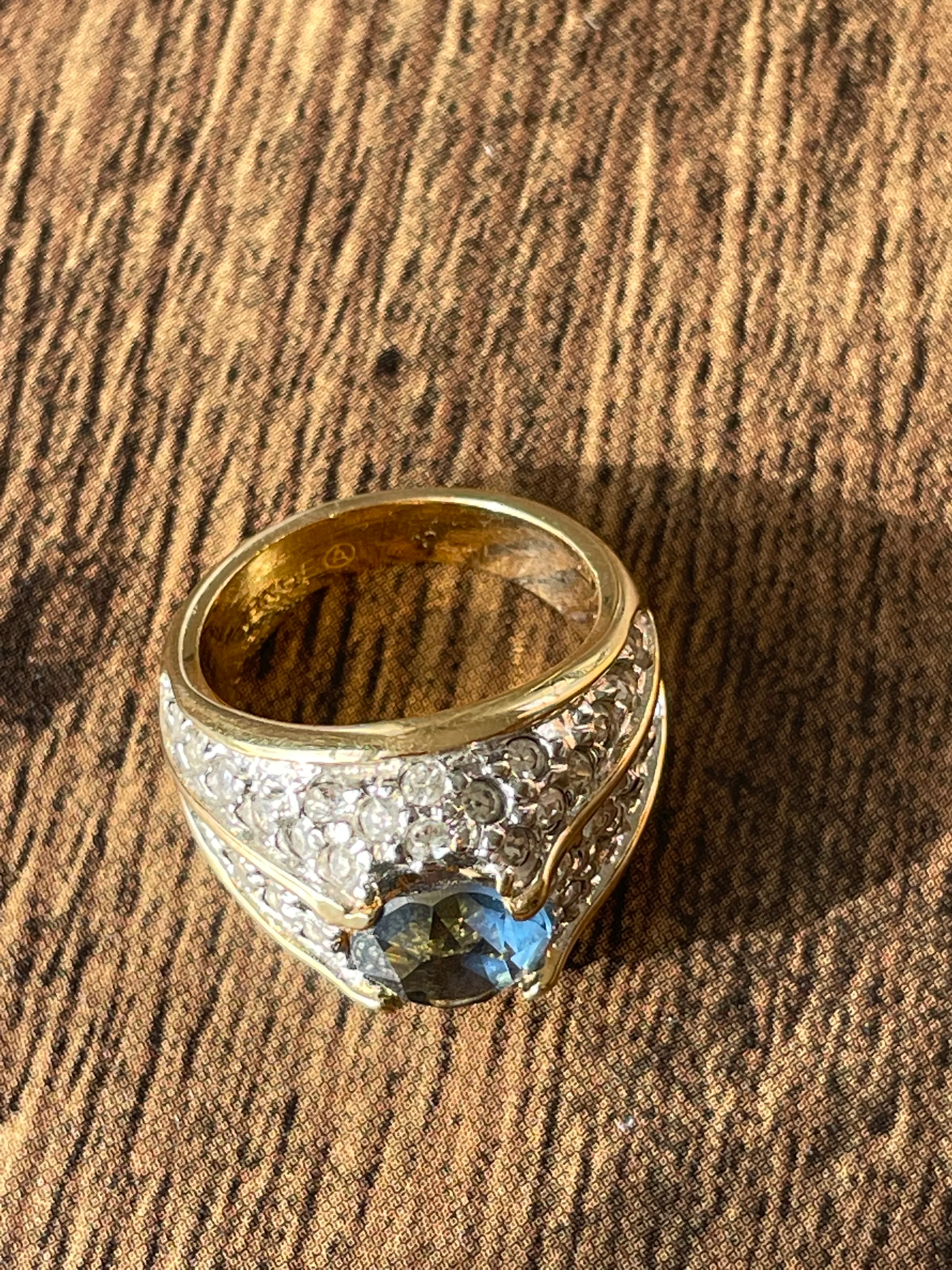70s/80s Blue Sapphire And Cz Stone Cocktail Ring - Image 5