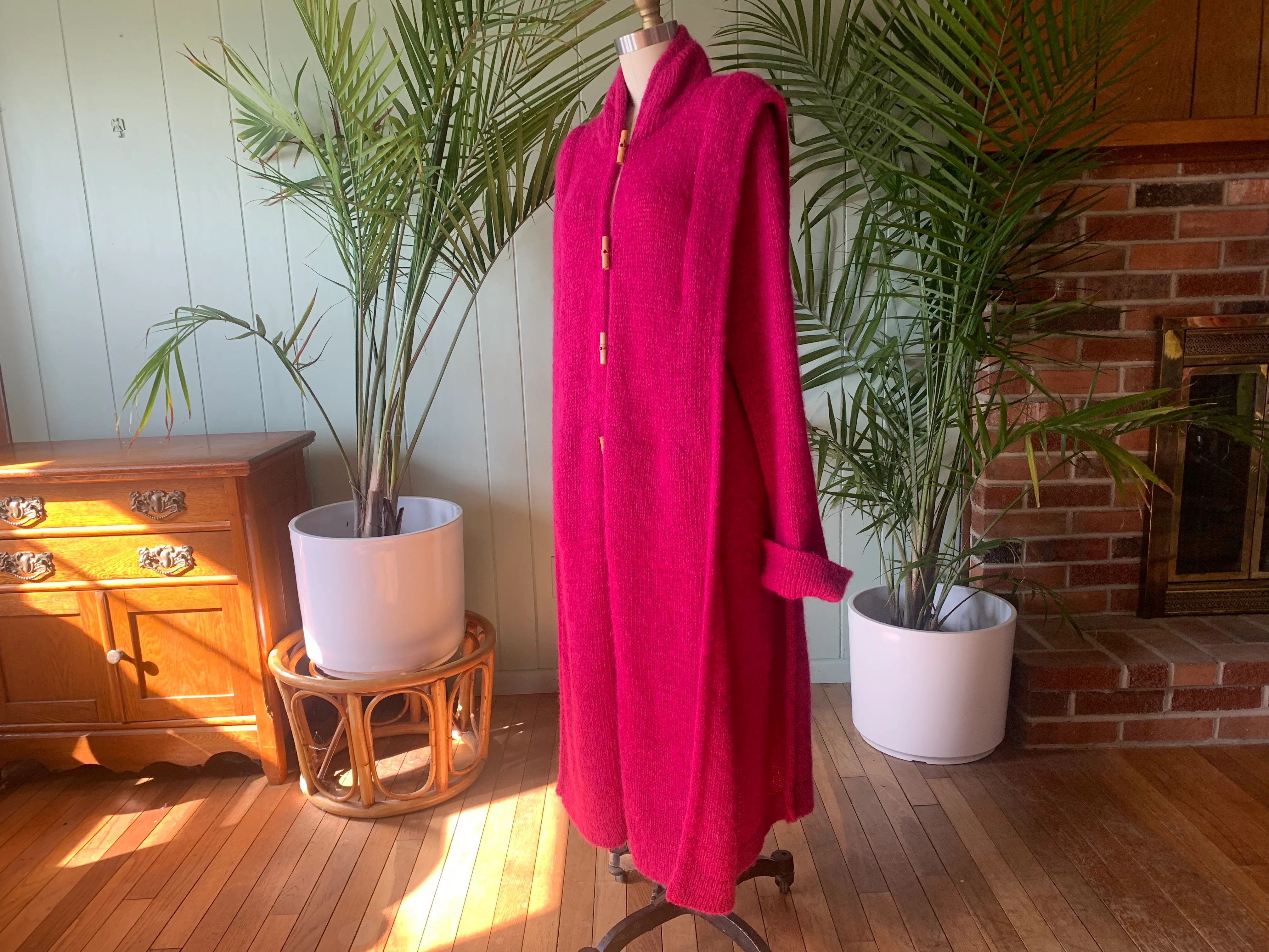 70s/80s Bright Pink Knit Mohair Full Length Sweater Coat By Made In Hong Kong B Altman - Image 4