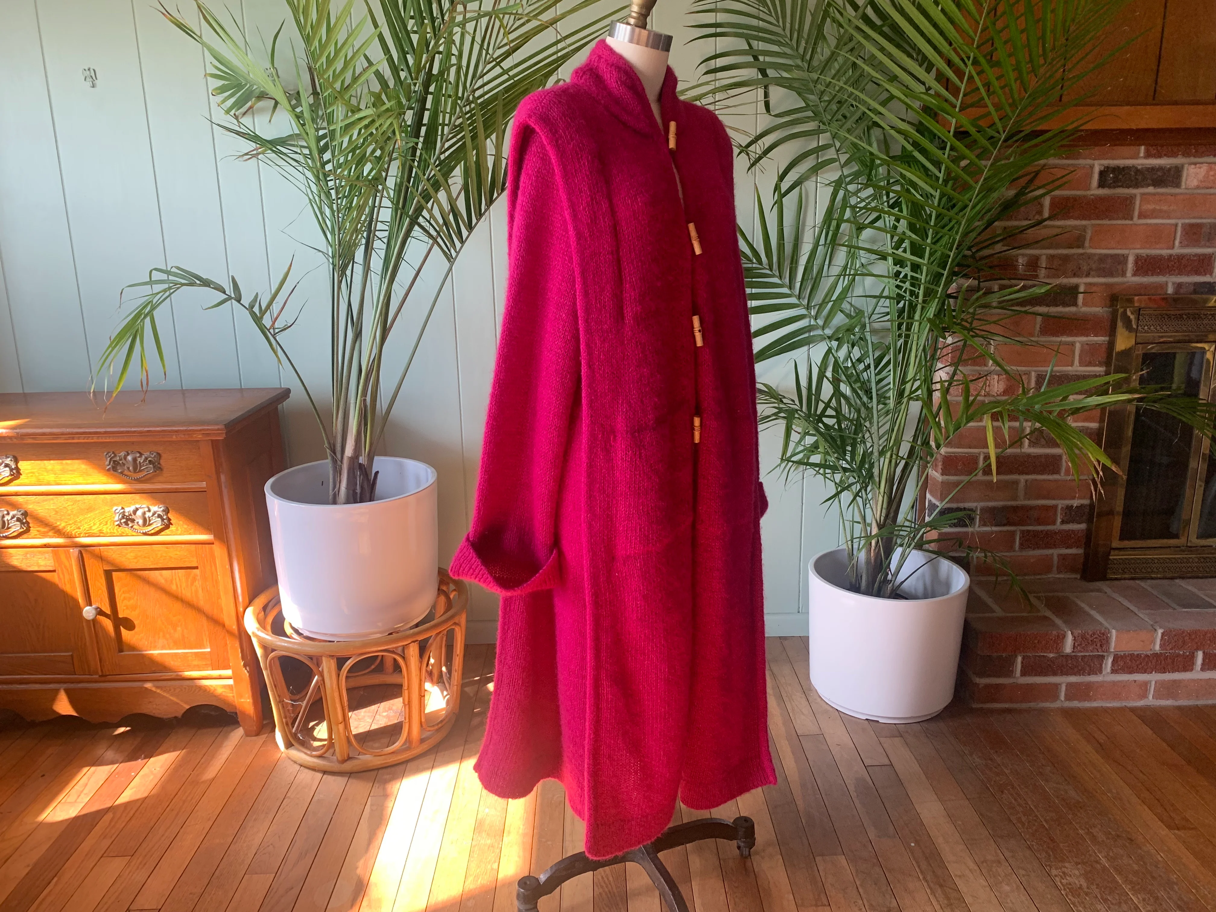 70s/80s Bright Pink Knit Mohair Full Length Sweater Coat By Made In Hong Kong B Altman - Image 8