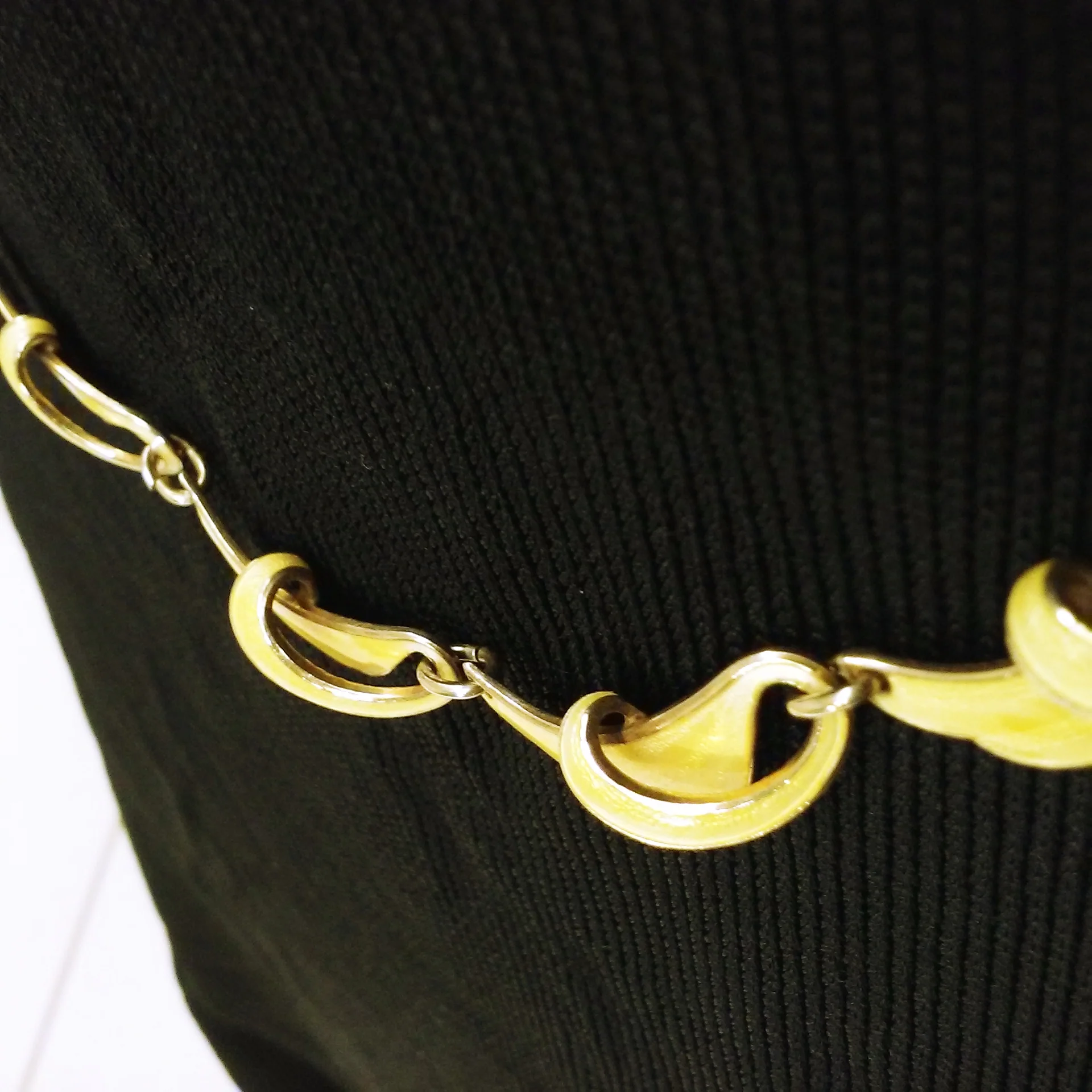 70s/80s Bright Yellow Nouveau Scallop Wave Silver Choker By Norway Sterling Finn Jensen - Image 5