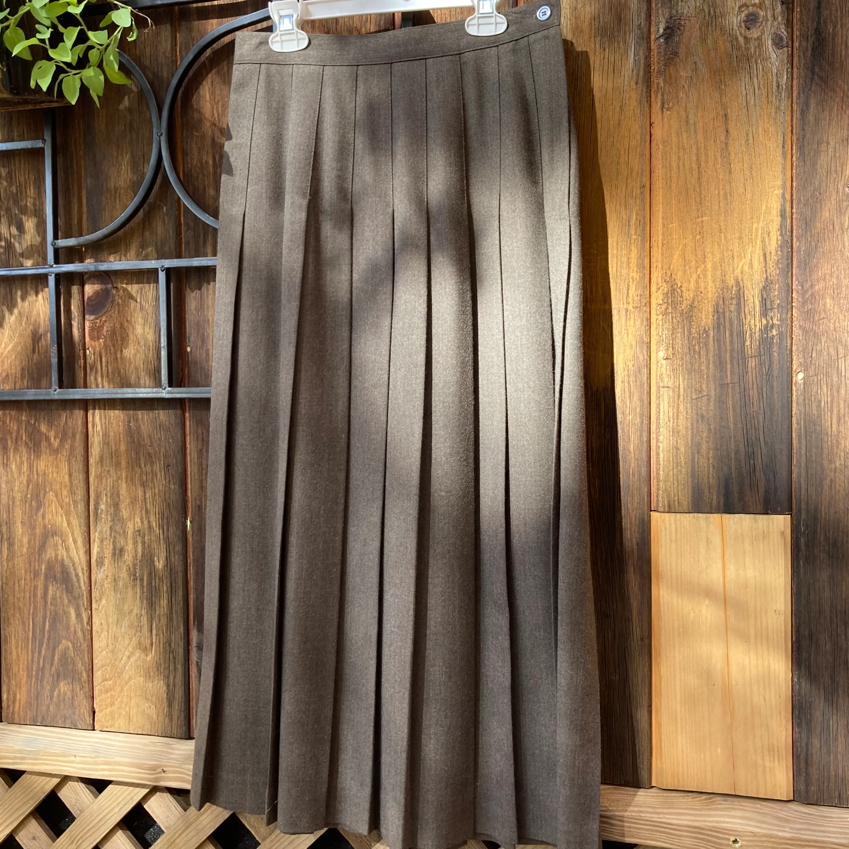 70s/80s Classic Preppy Wool Pleated Maxi Skirt By Orvis - Image 3