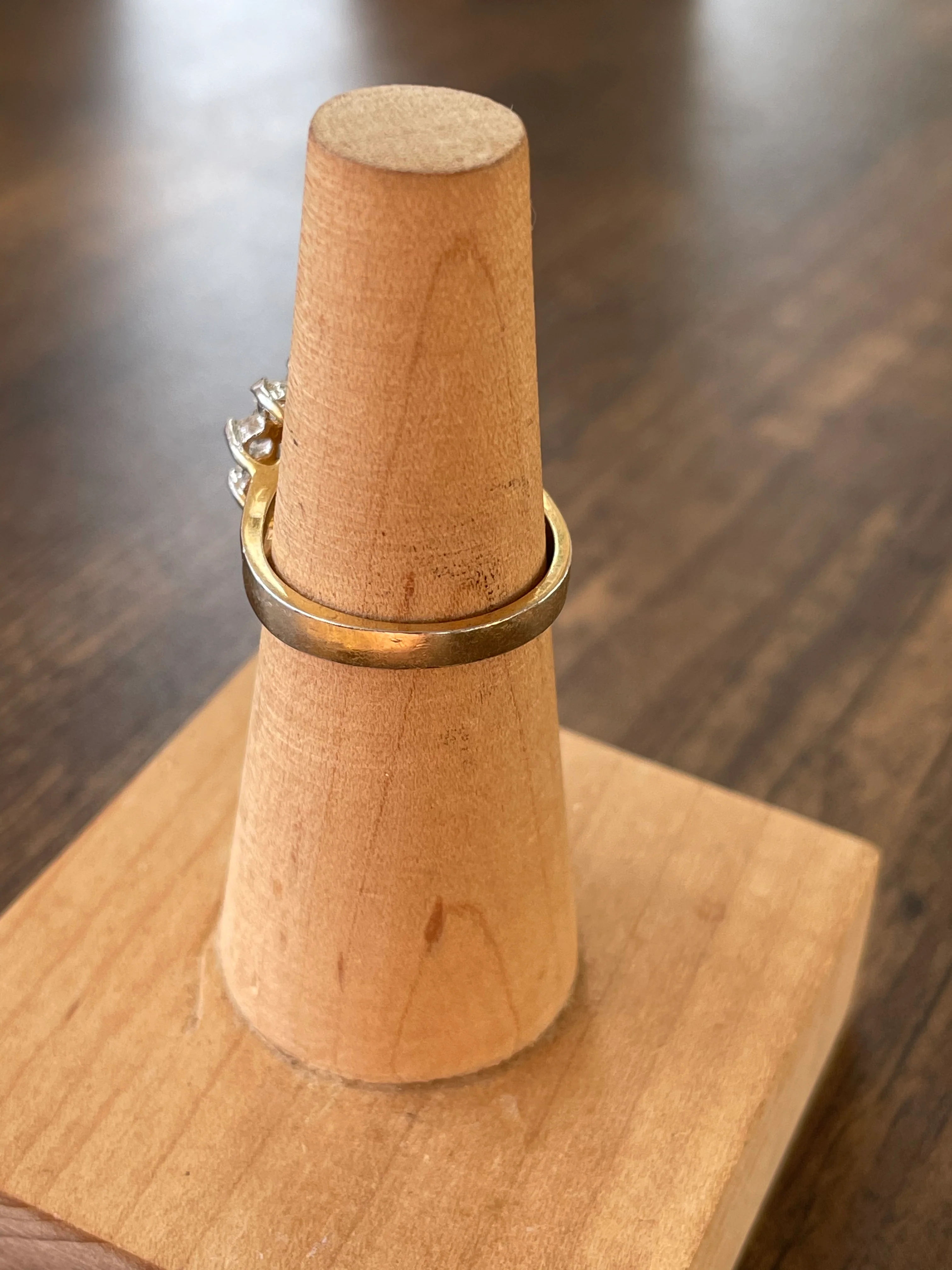 70s/80s Cz Cluster Cocktail Ring - Image 5