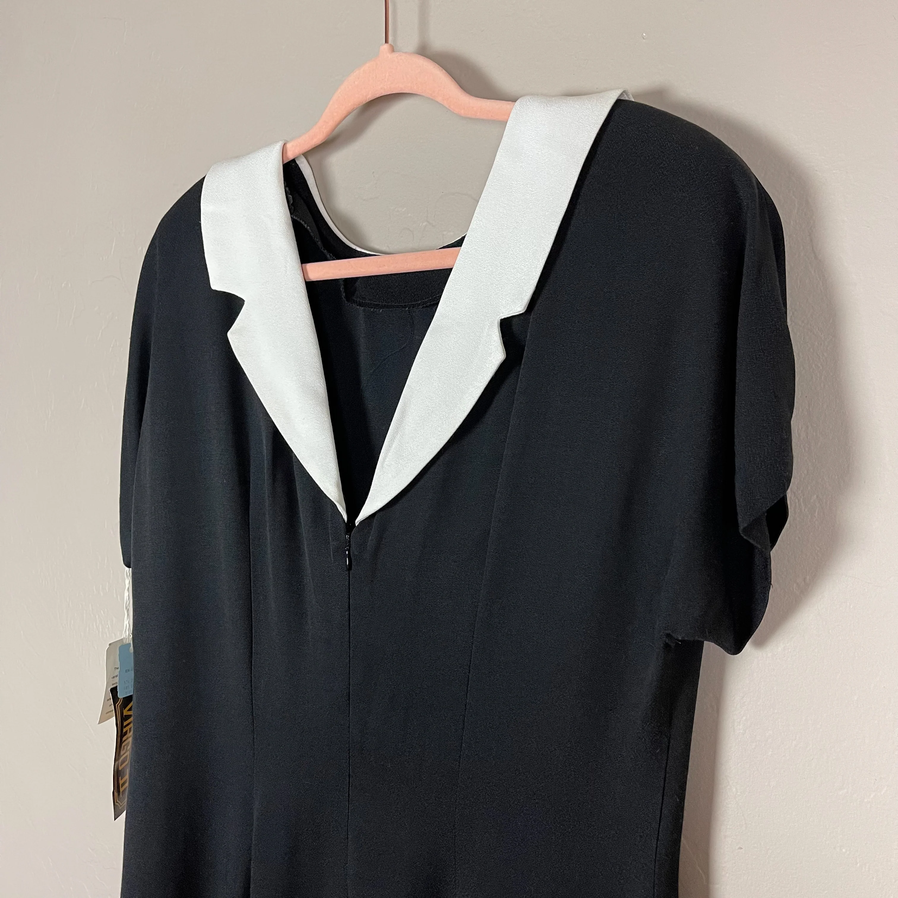 70s/80s Deadstock Black And White Collared Sheath Dress By Virgo Ii - Image 5