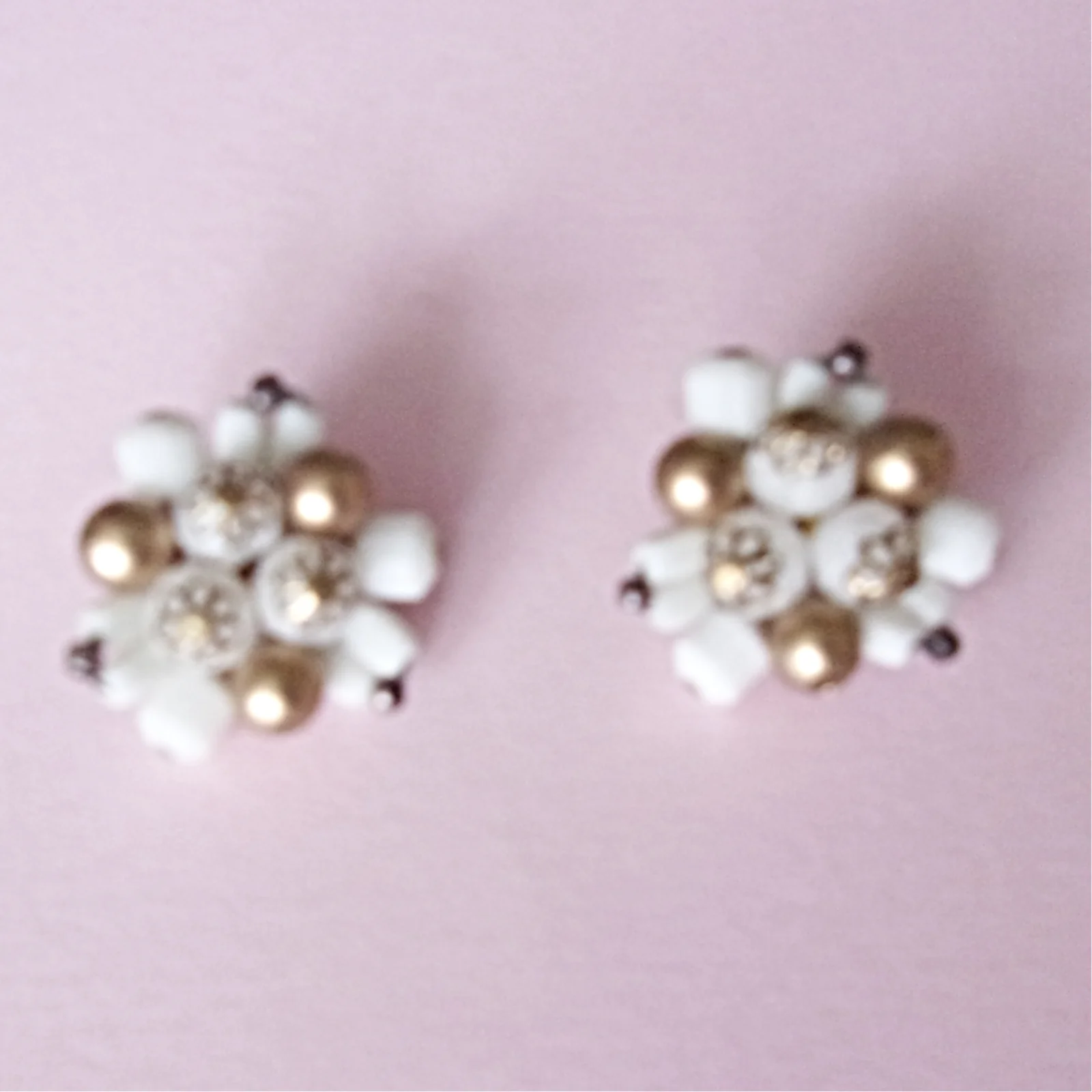 70s/80s Earrings Cluster White Confetti Goldtone Clip On By W Germany - Image 3