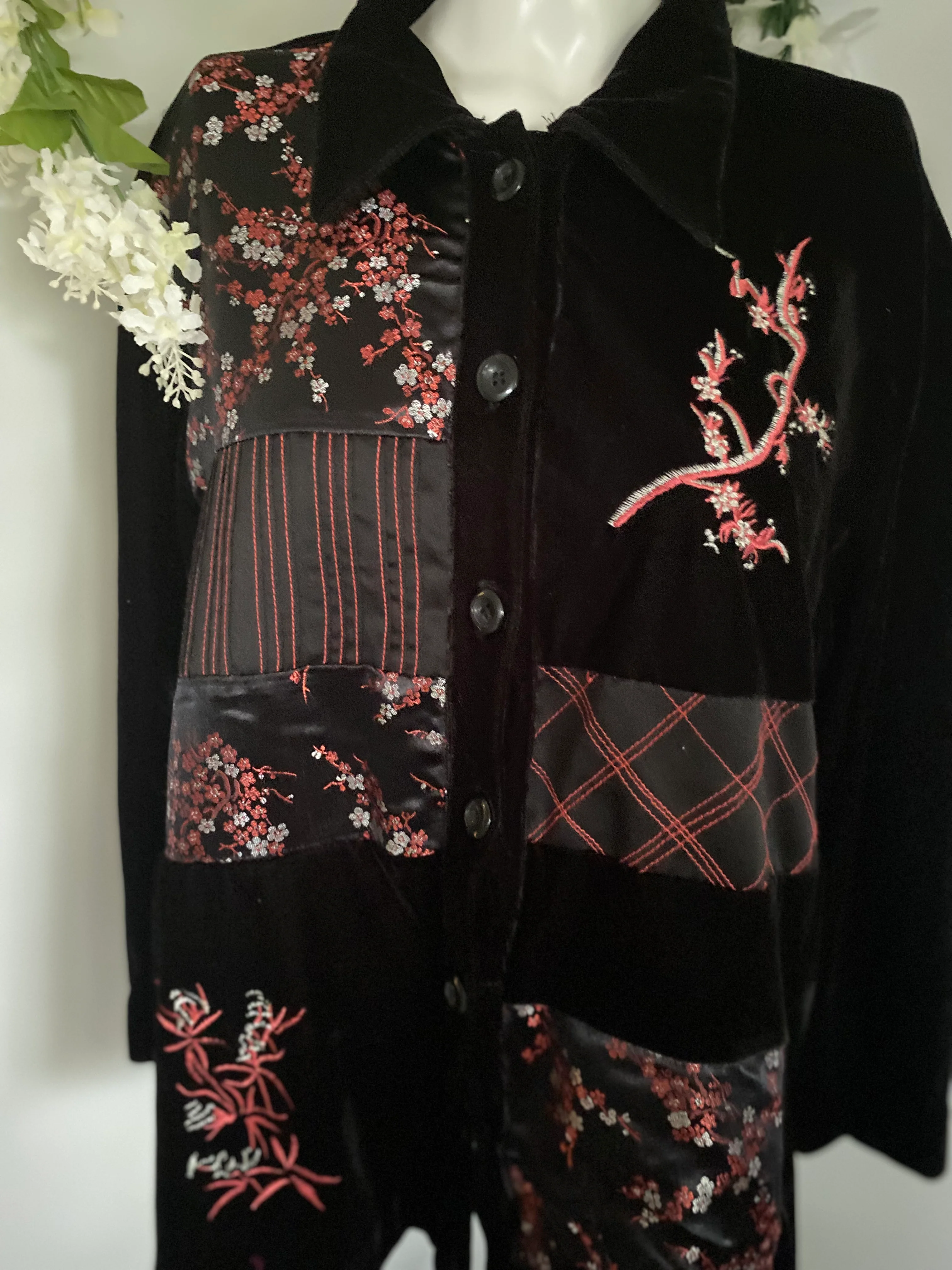 70s/80s Embroidered Black Velvet Silk Floral Jacket Xl By Robert Louis - Image 7
