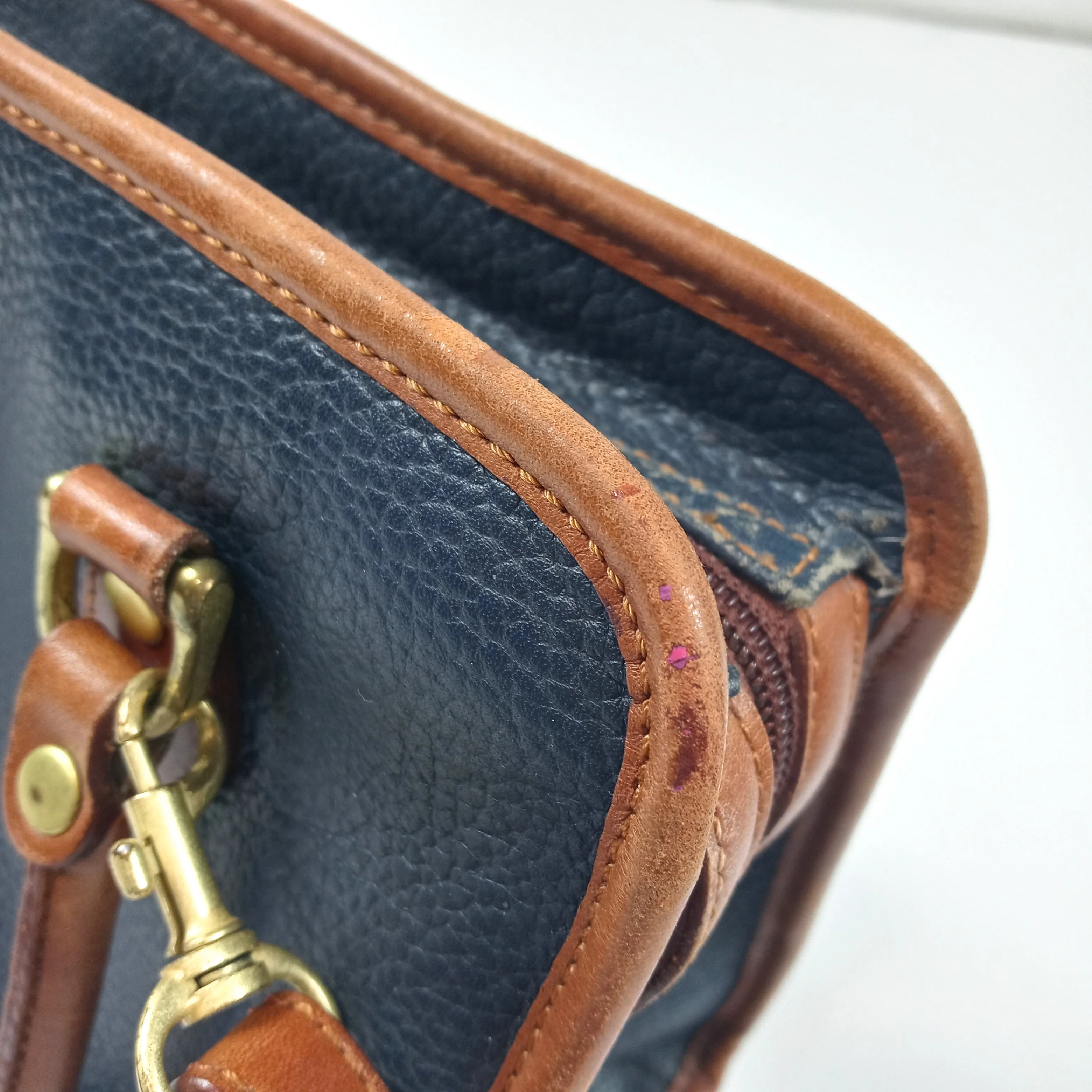 70s/80s Equestrian Blue Pebbled Leather Crossbody Satchel By Liz Claiborne - Image 10