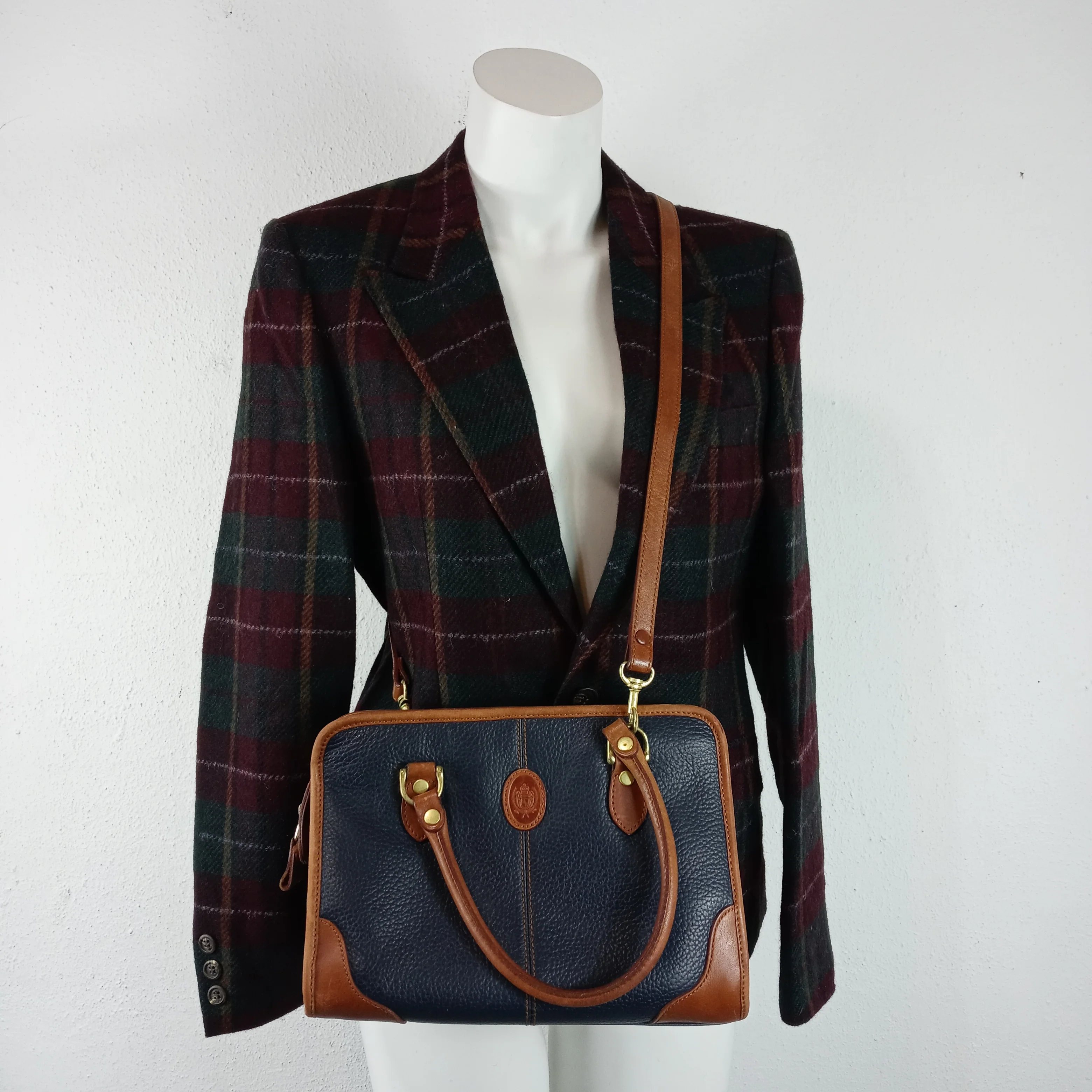 70s/80s Equestrian Blue Pebbled Leather Crossbody Satchel By Liz Claiborne - Image 4