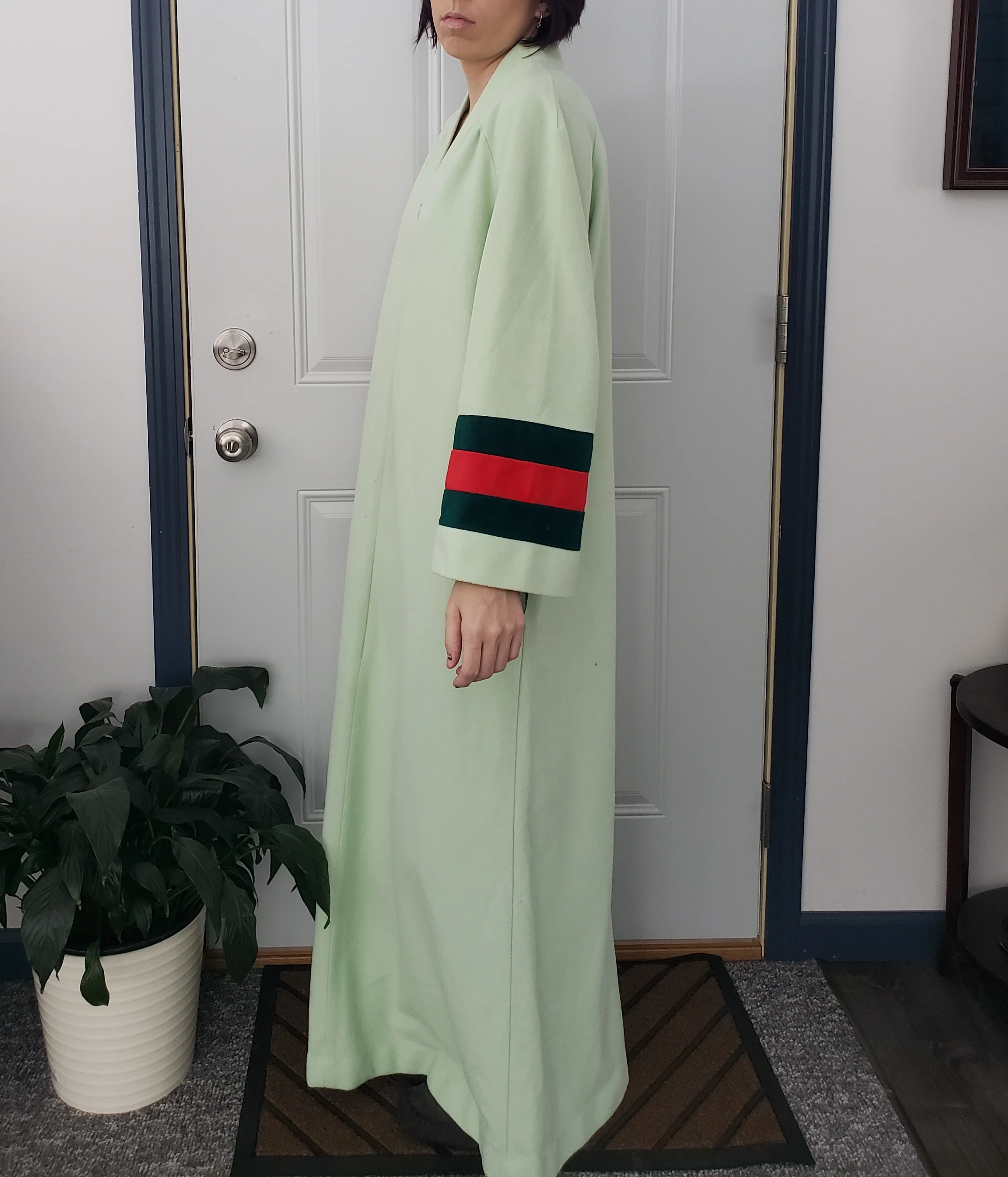 70s/80s Fleece Like Nightgown Or House Dress By Vanity Fair - Image 4