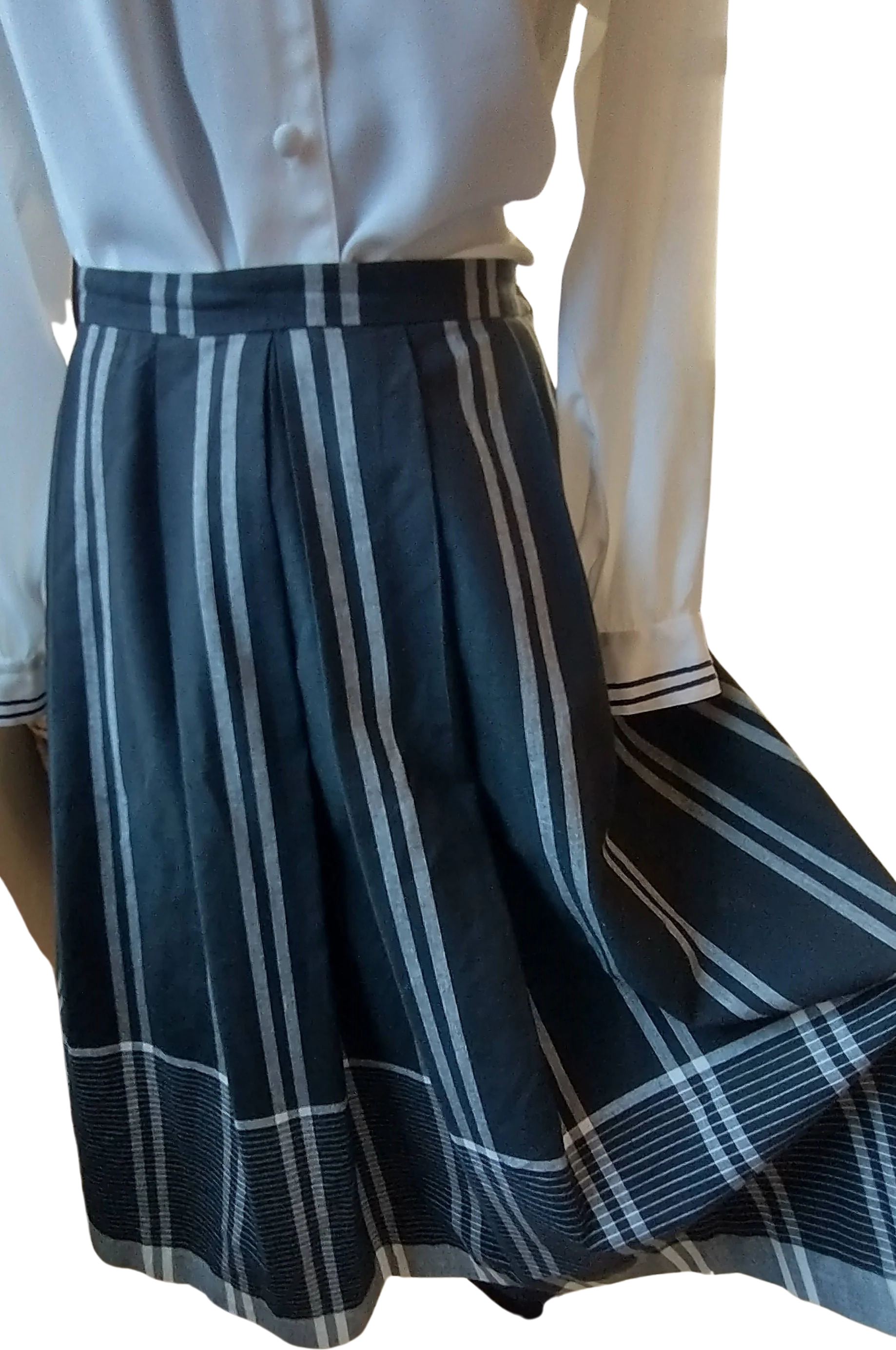 70s/80s Full Cotton Pleated Skirt Black and Gray Midi Skirt Cotton/poly Fully Lined Ladies M Made In Japan by TJW