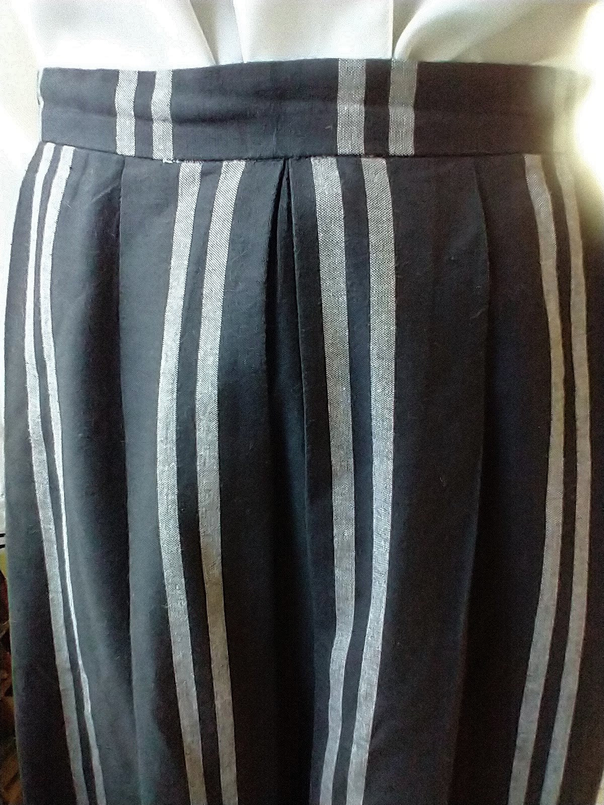 70s/80s Full Cotton Pleated Skirt Black and Gray Midi Skirt Cotton/poly Fully Lined Ladies M Made In Japan by TJW - Image 6