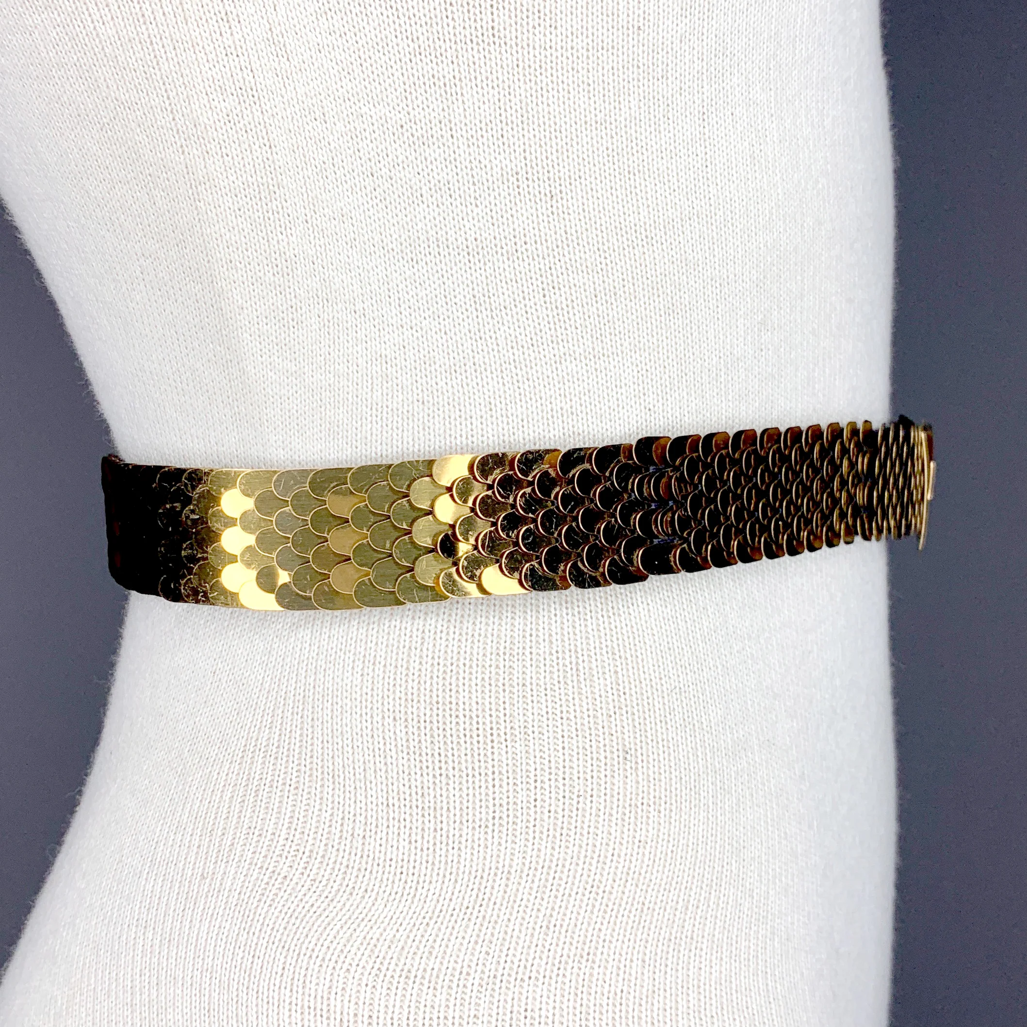 70s/80s Gold Fish Scale Metal Disco Elastic Stretch Belt - Image 5