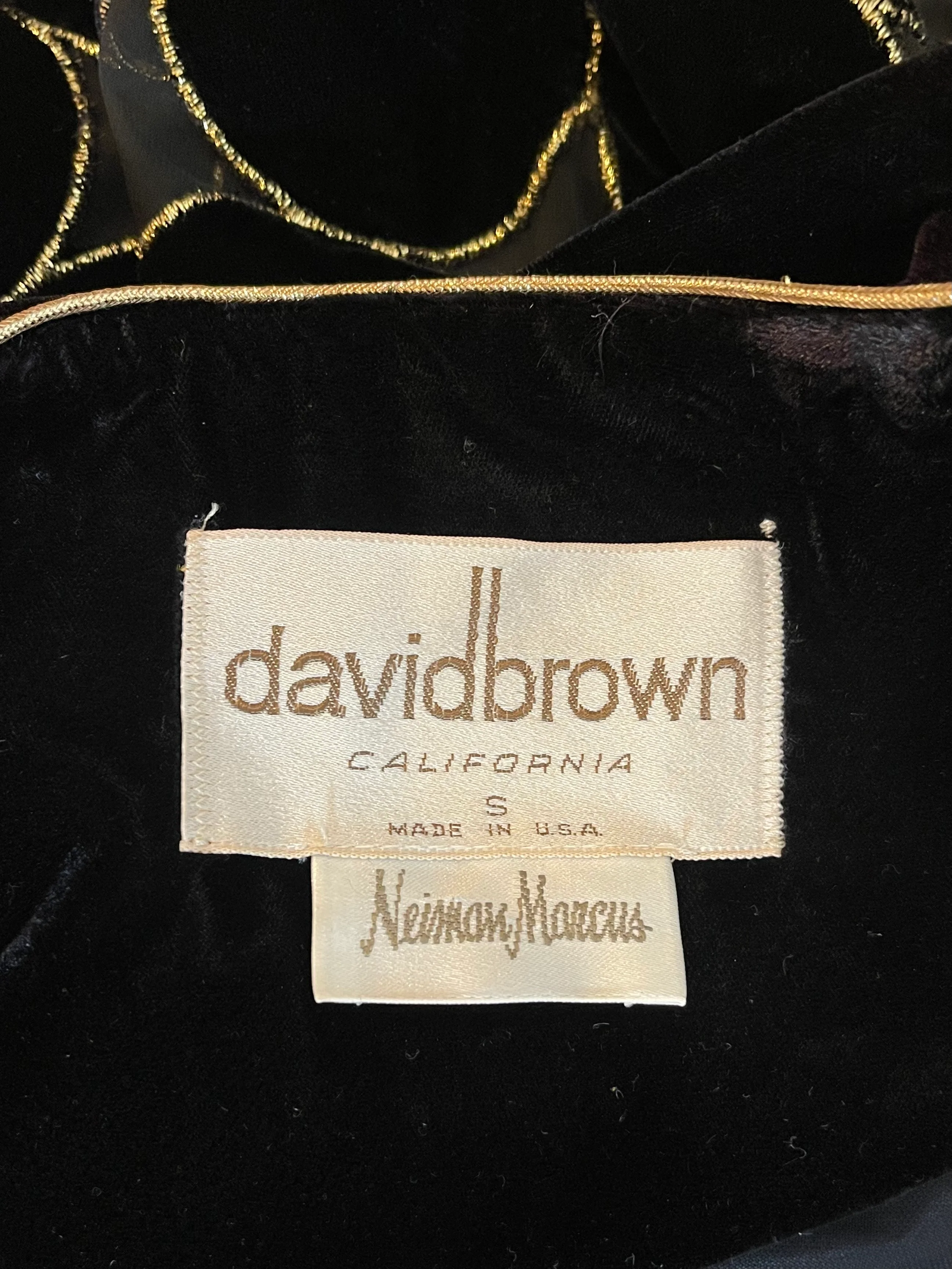 70s/80s Gorgeous Velvet Gown With Velvet And Sheer Sleeves By David Brown for Neiman Marcus - Image 8