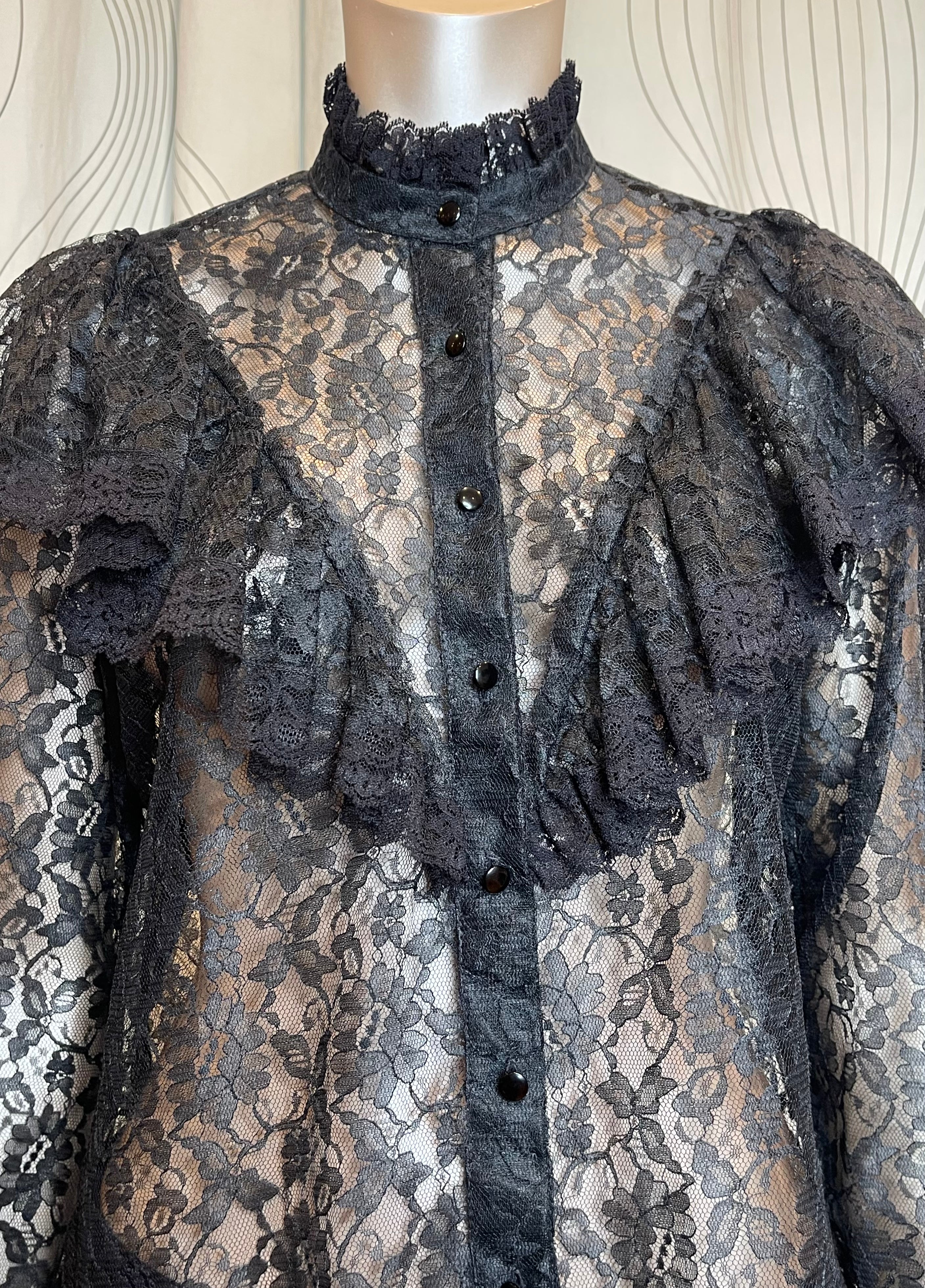70s/80s Gorgeous Victorian Collar Lace Blouse - Image 3