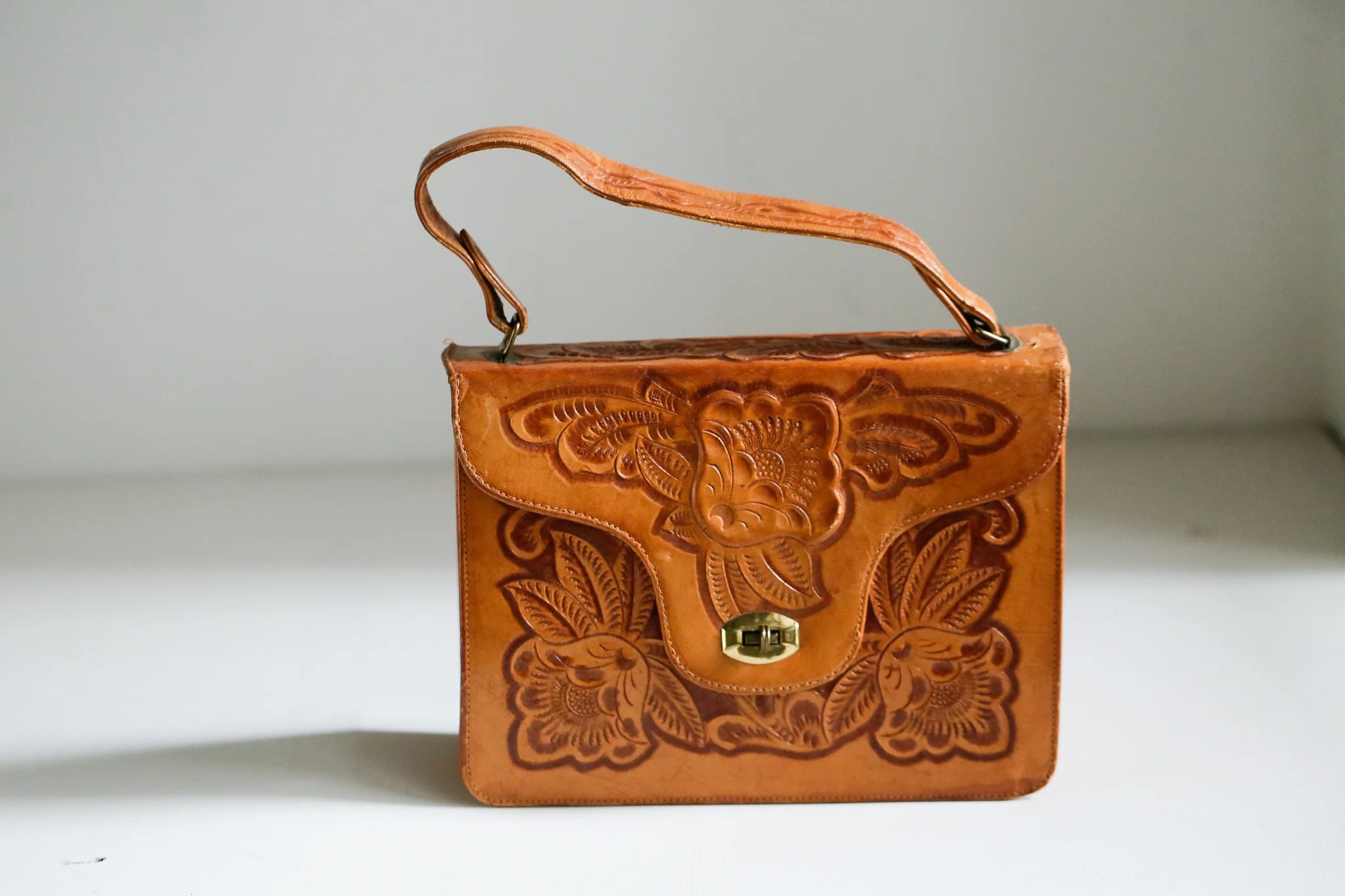 70s/80s Hand Tooled Brown Leather Handbag By Chavez Bags - Image 6