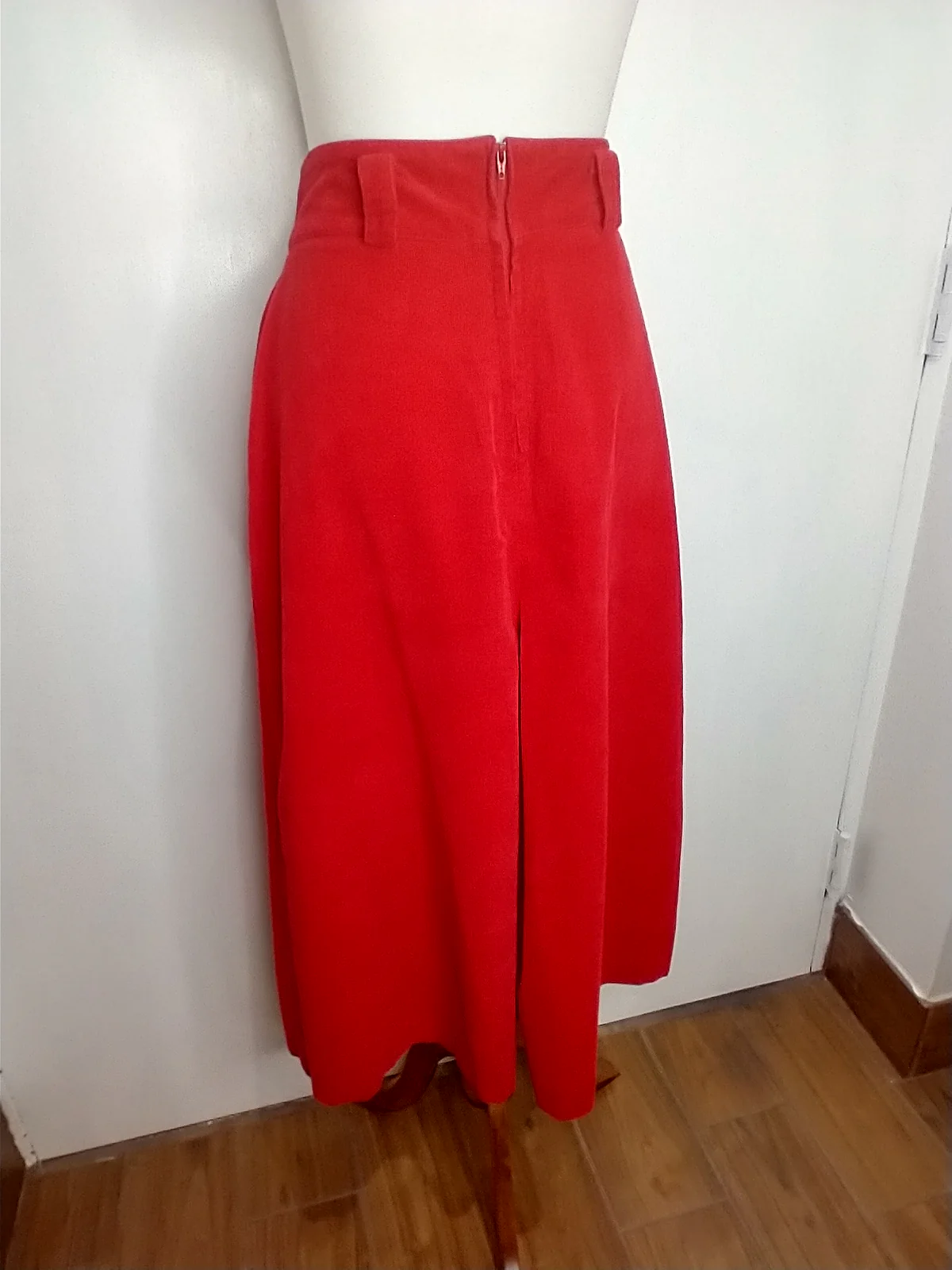 70s/80s Irish Red Cotton Corduroy Midi Skirt By Jm Express - Image 4