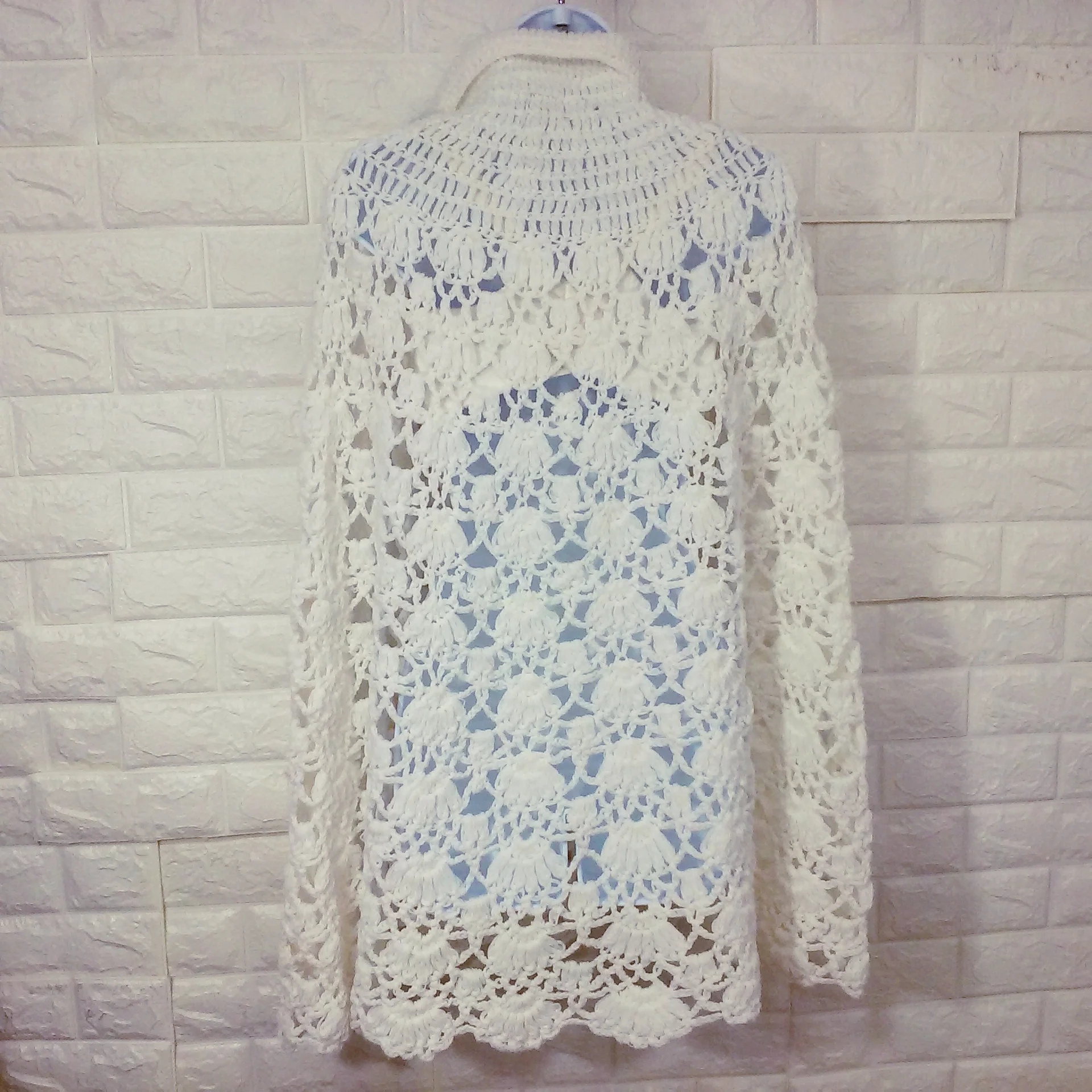70s/80s Lacey Scalloped Romantic Knit Poncho Cape Buttons By Hand Crochet In Indonesia - Image 10