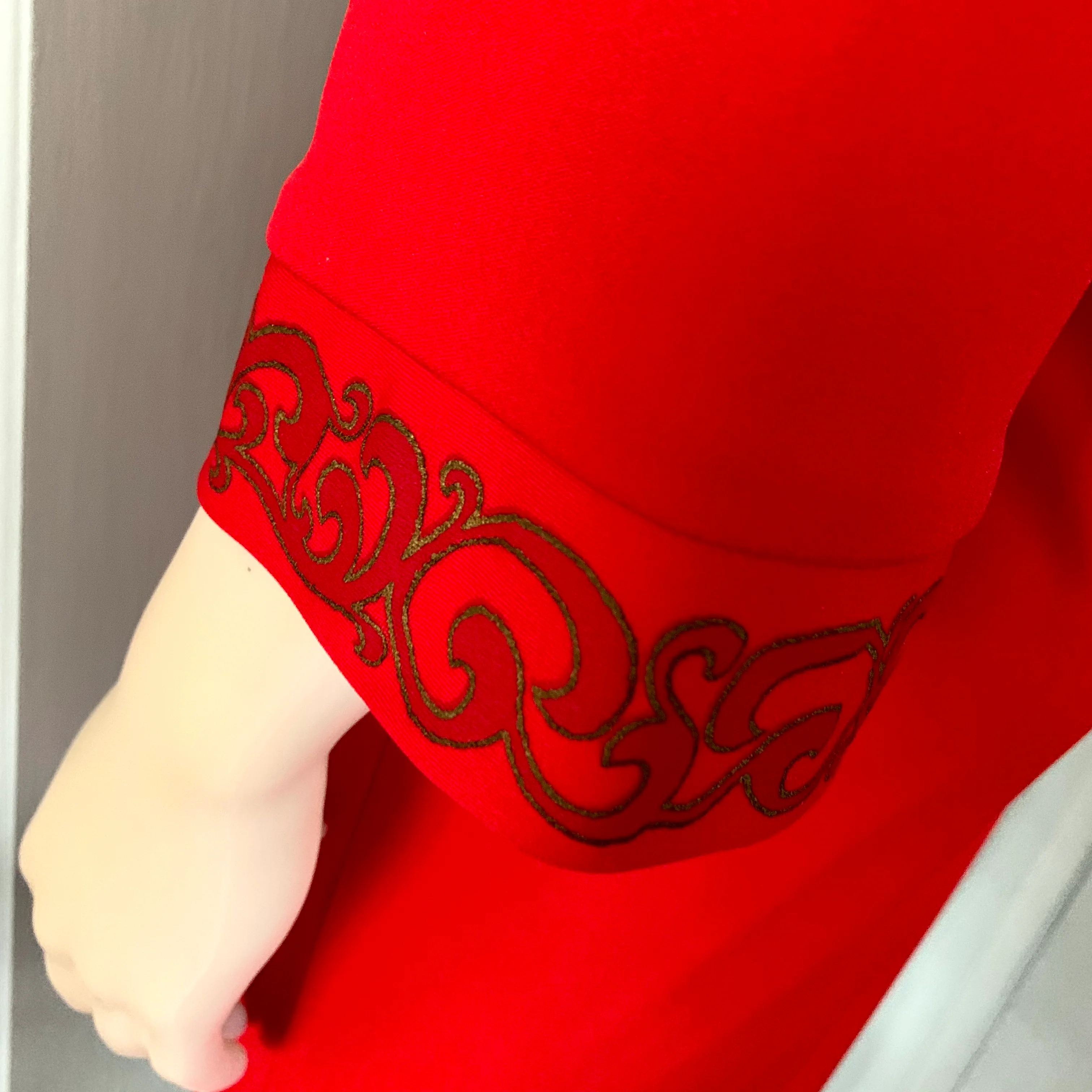 70s/80s Mandala Print Double Belted Sheath Dress Red By Alfred Shaheen - Image 9