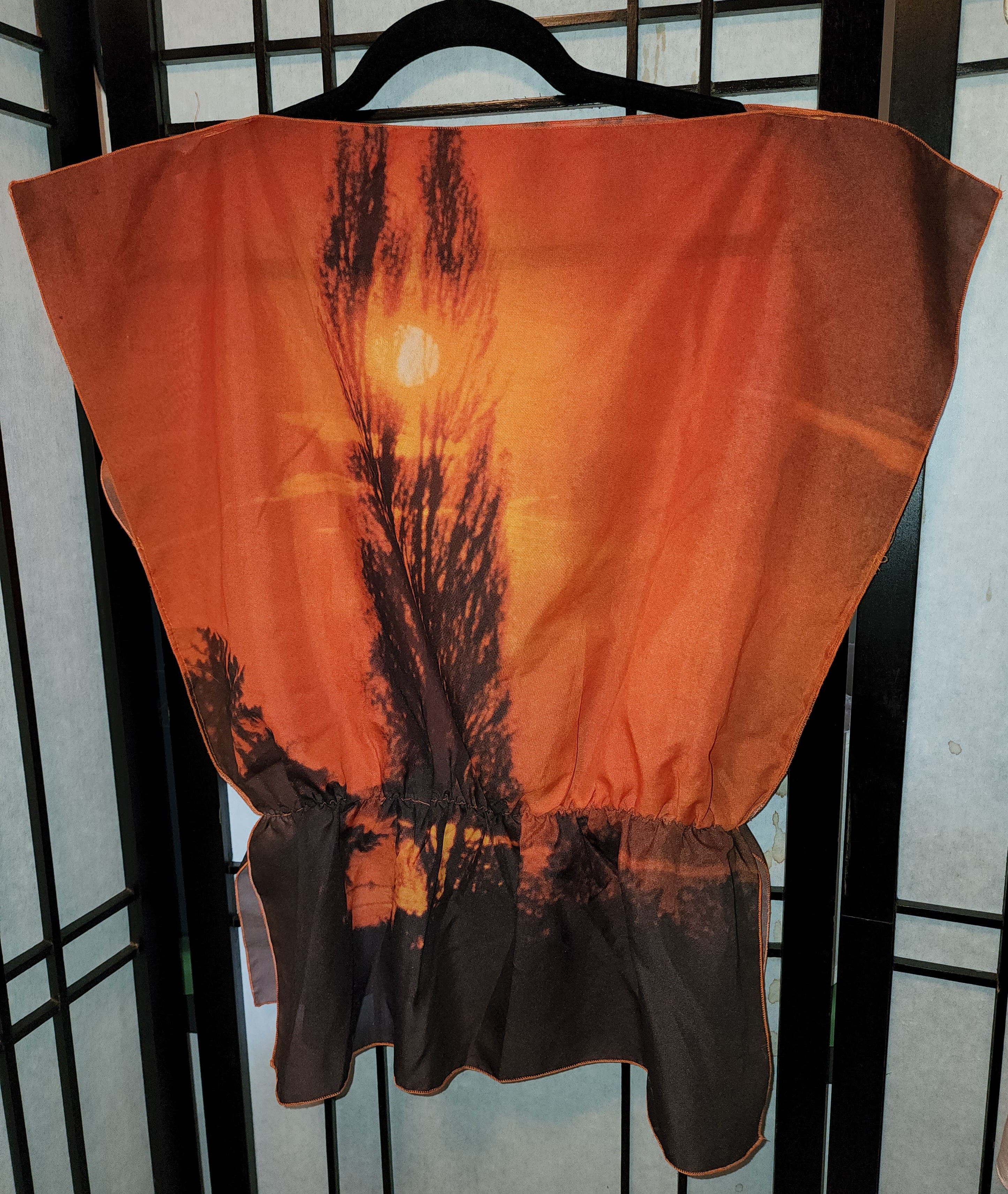 70s/80s Orange Sunset Tree Nylon Photorealism Peplum Top - Image 5