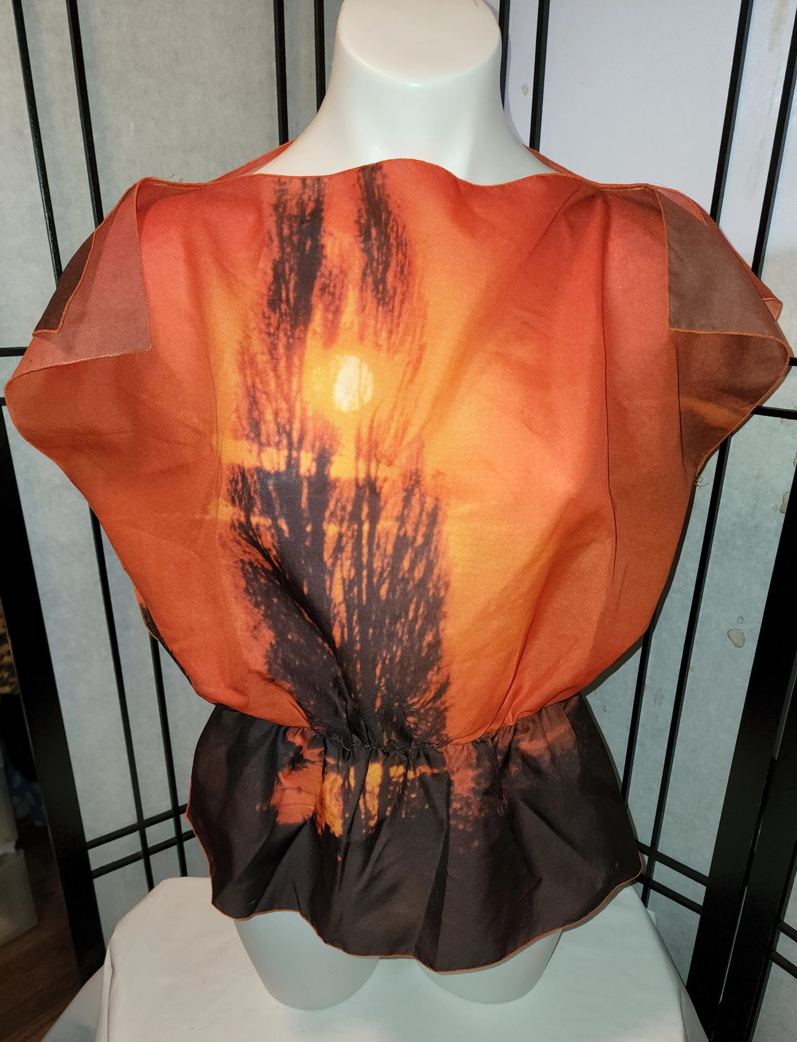 70s/80s Orange Sunset Tree Nylon Photorealism Peplum Top - Image 8