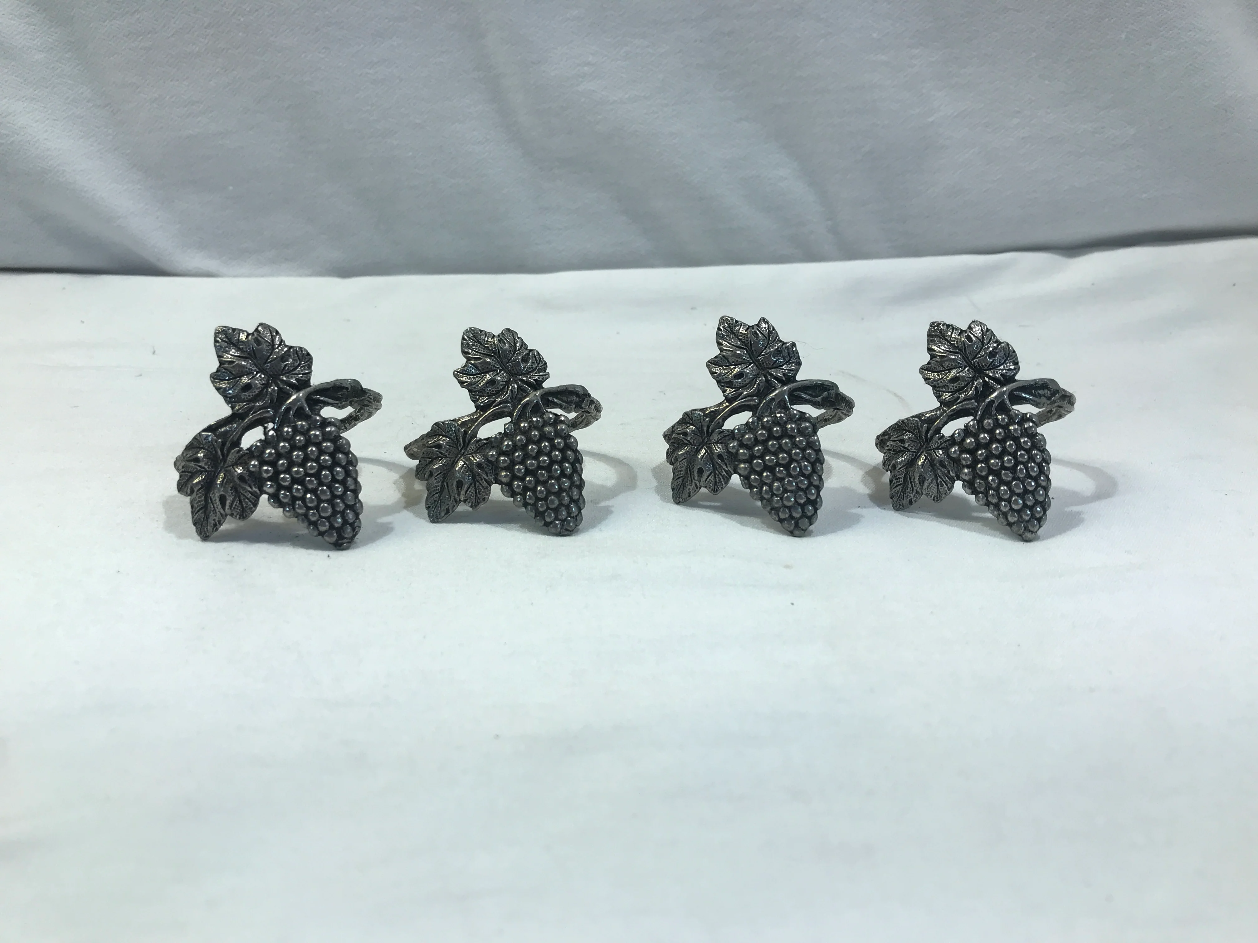 70s/80s Pewter Napkin Ring Set Grape Leaf Design - Image 3