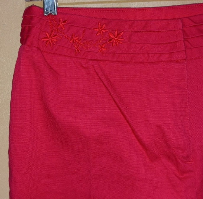 70s/80s Pink Cotton Spandex Embroidery Waist Capri Pan By Oscar de la Renta - Image 4