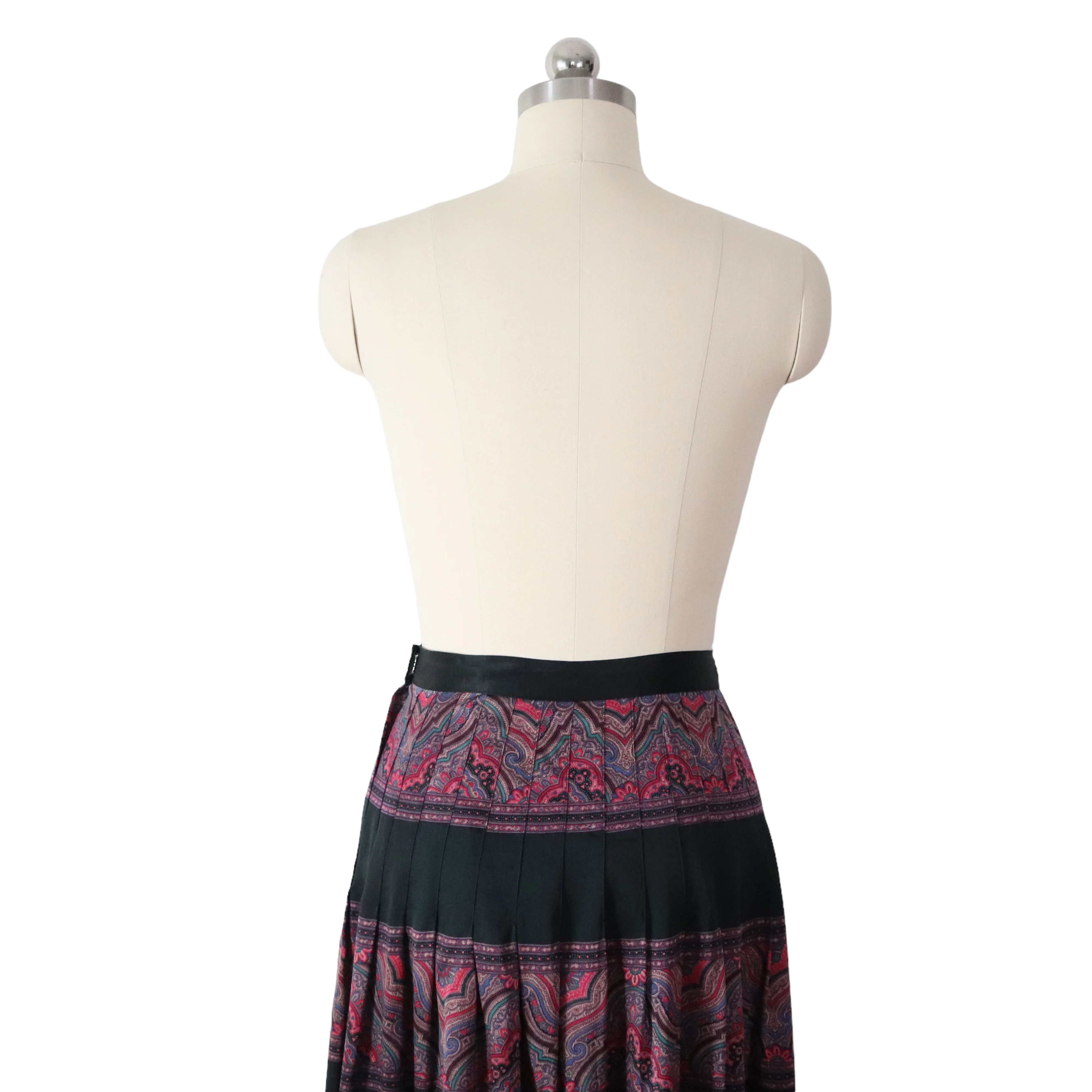 70s/80s Pleated Paisley Pure Silk Maxi Skirt By The Talbots - Image 5