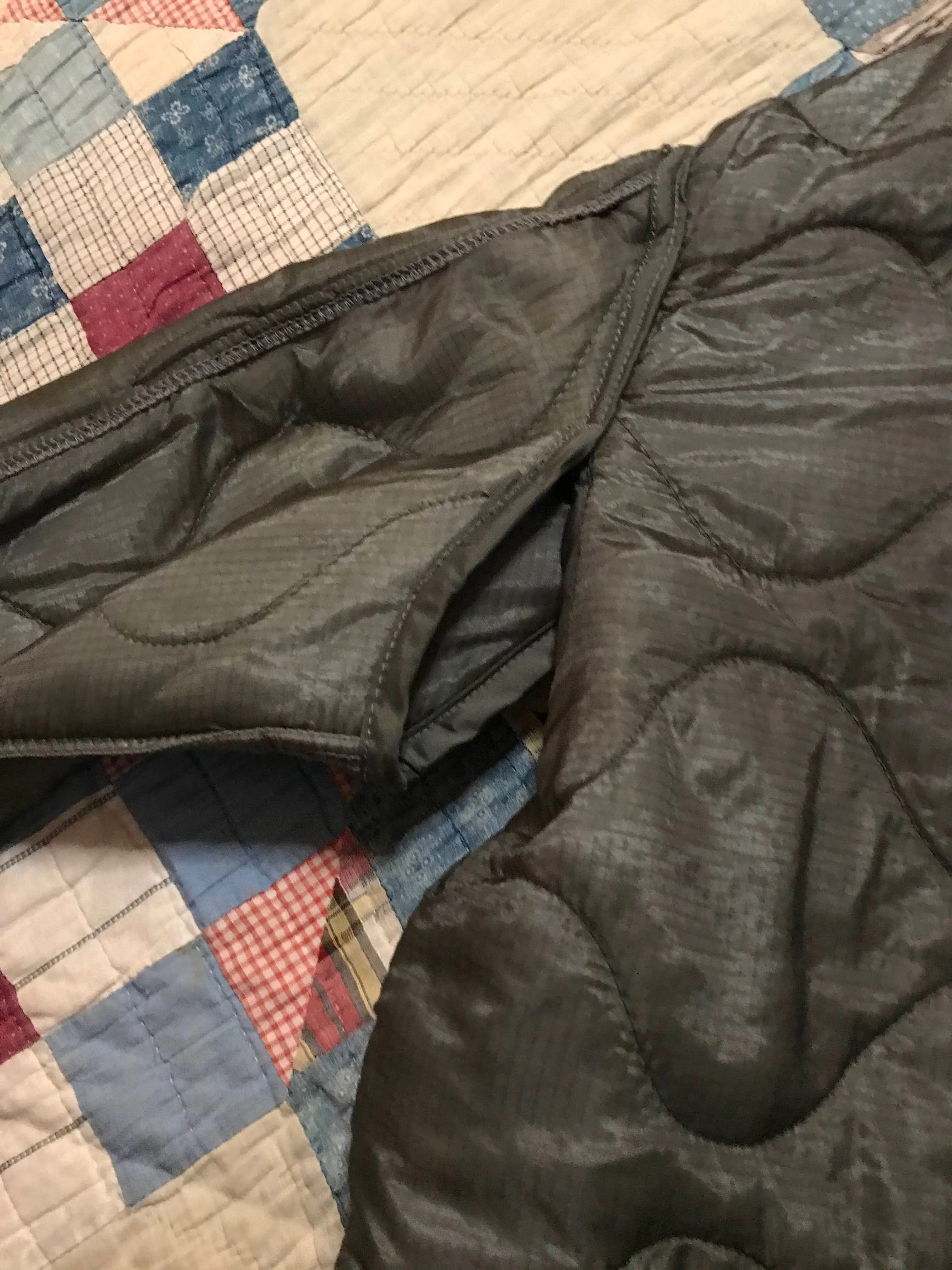 70s/80s Quilted Army Green Military Liner Jacket By Military - Image 10